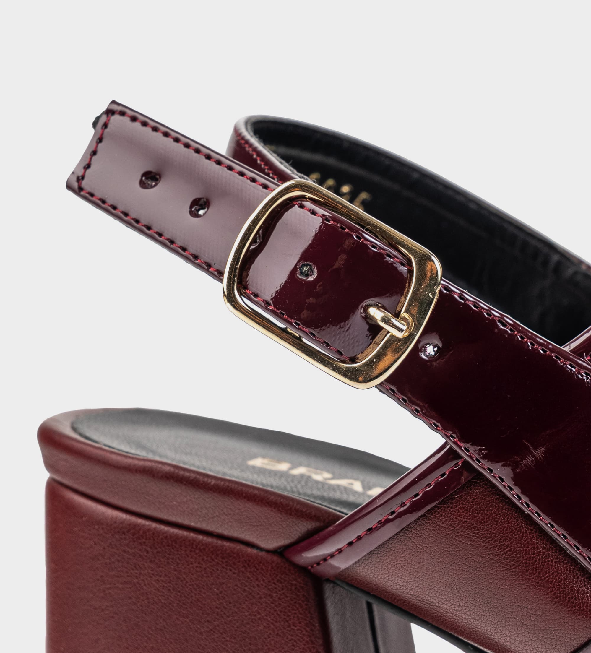 SANDALIA PLATAFORMA XL VINO