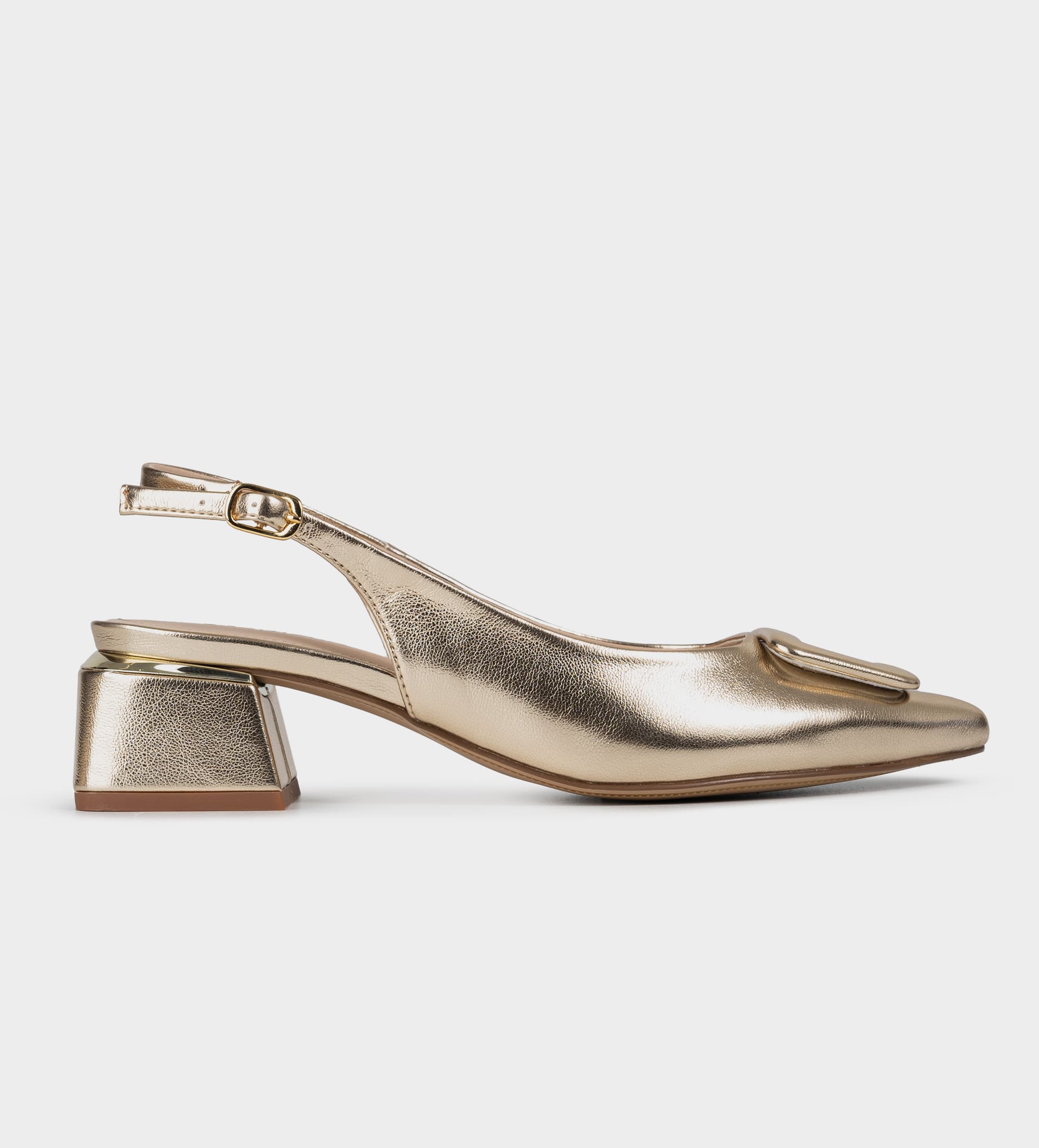 ZAPATILLA DESTALONADA HERRAJE ORO