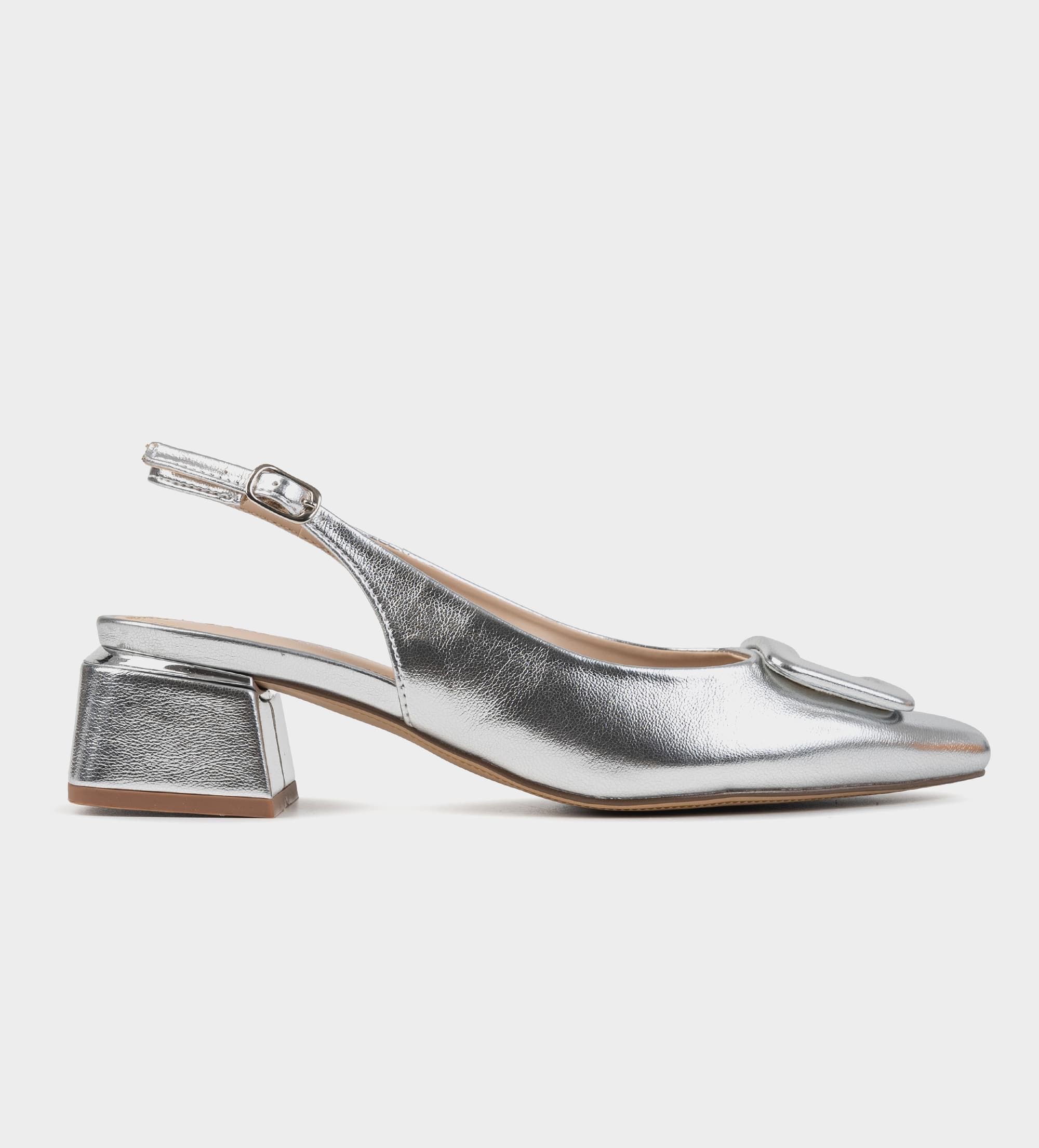 ZAPATILLA DESTALONADA HERRAJE PLATA