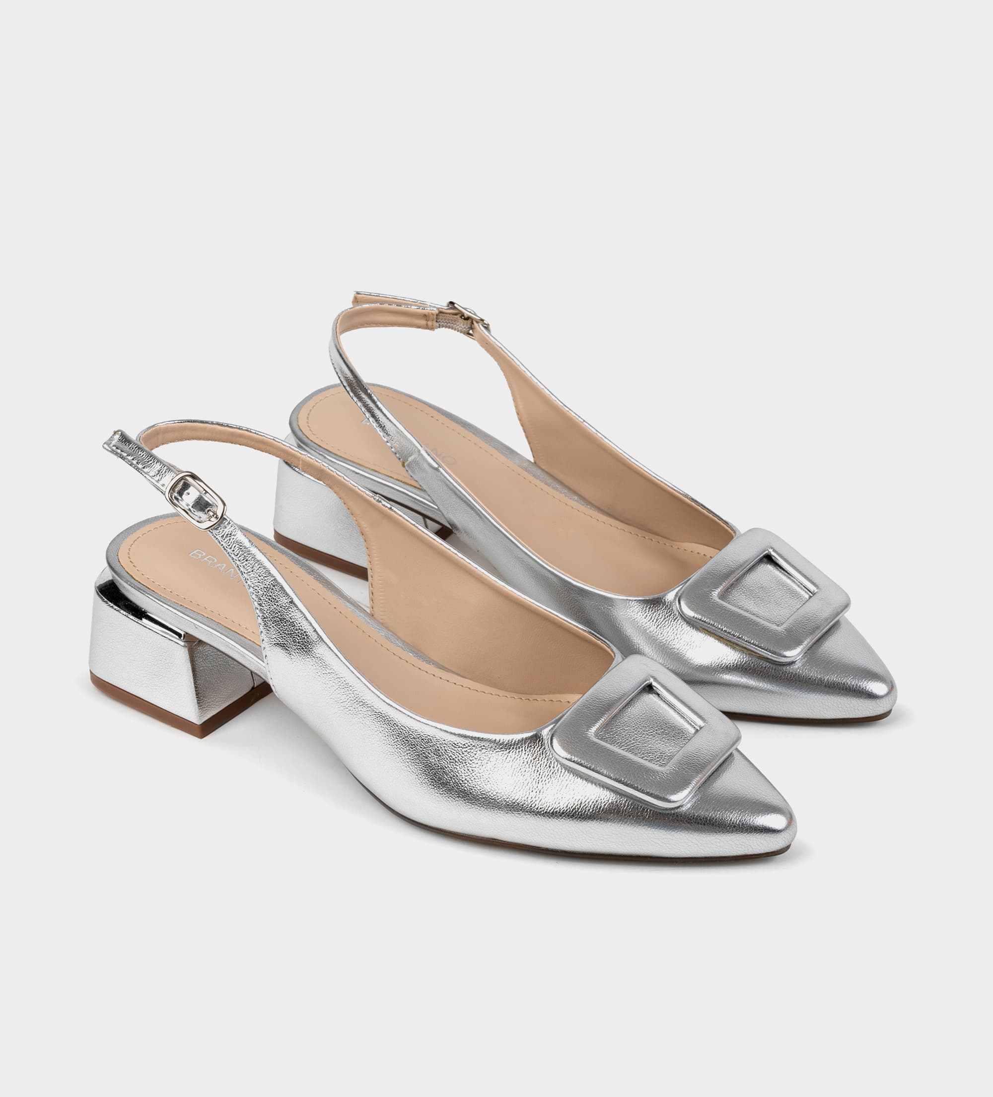 ZAPATILLA DESTALONADA HERRAJE PLATA