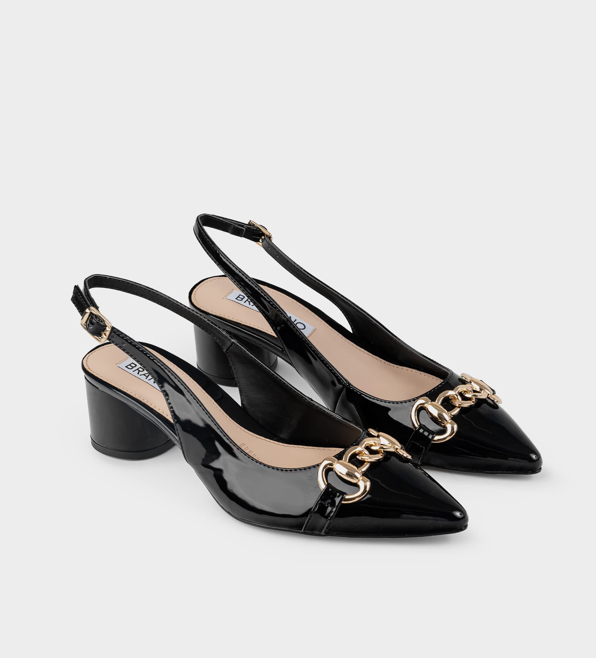 ZAPATILLA DESTALONADA HERRAJE CHAROL NEGRO