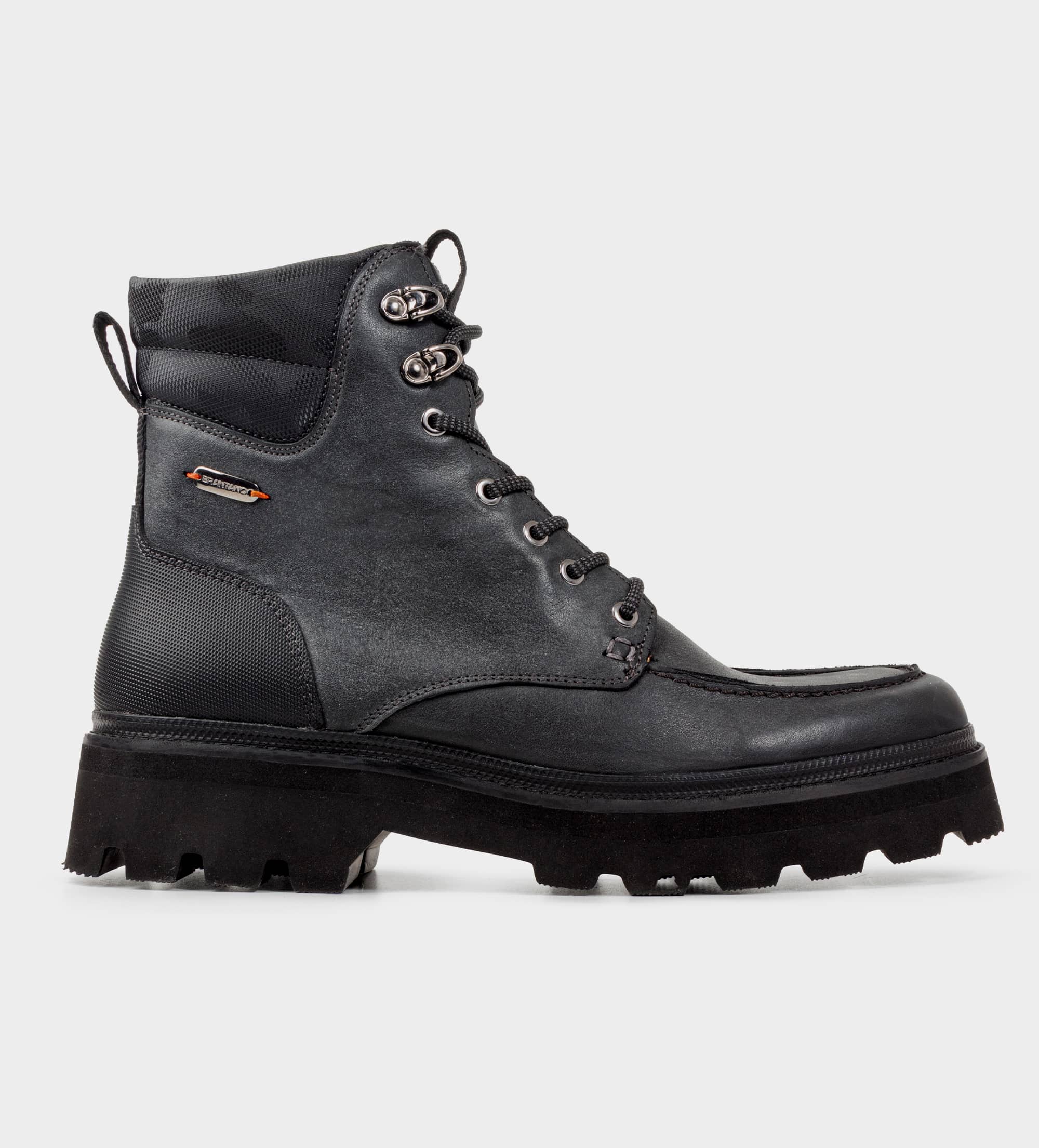 BOTA TRACK ACORDONADA PIEL NEGRO