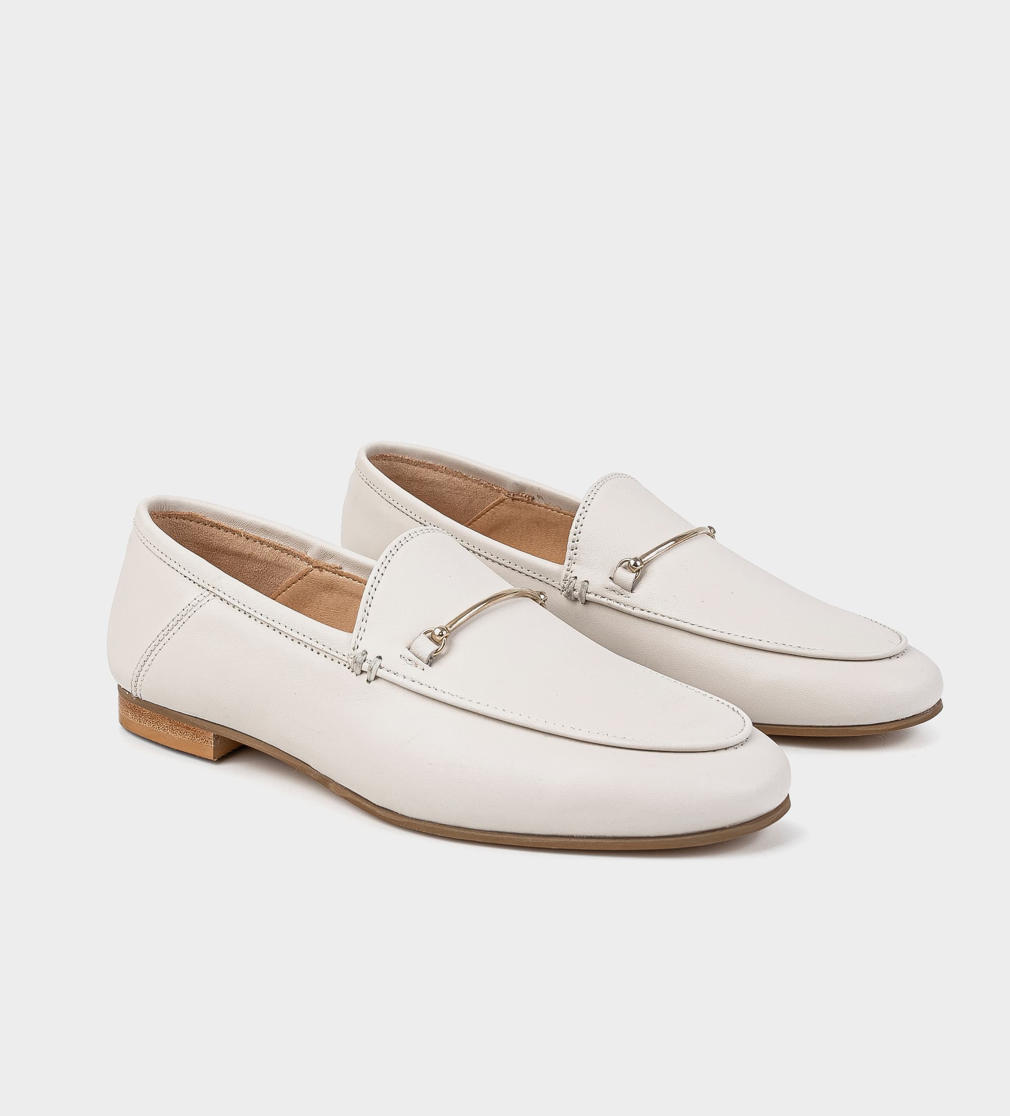 MOCASÍN HERRAJE PIEL BLANCO
