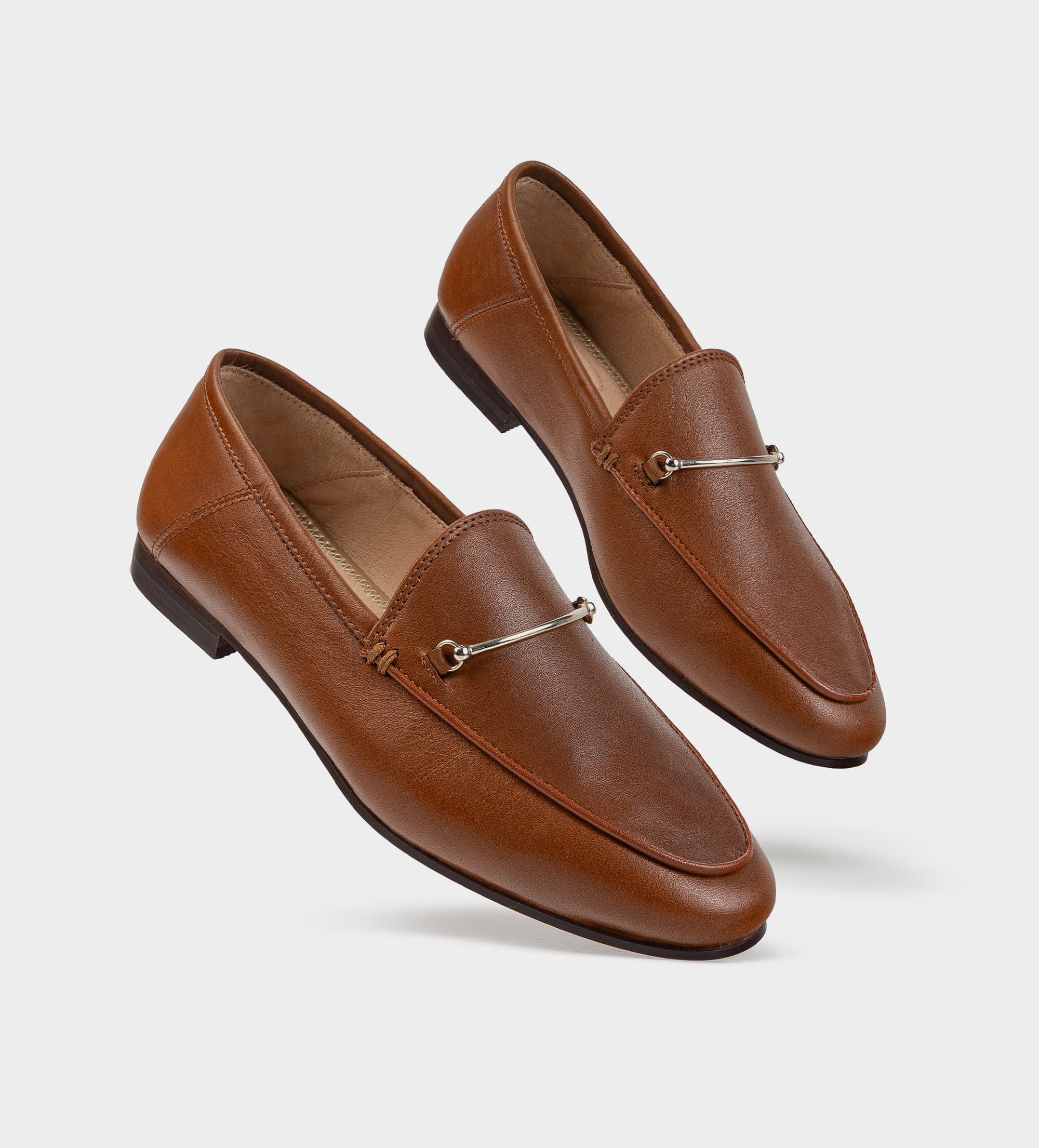 MOCASÍN HERRAJE PIEL CAFÉ