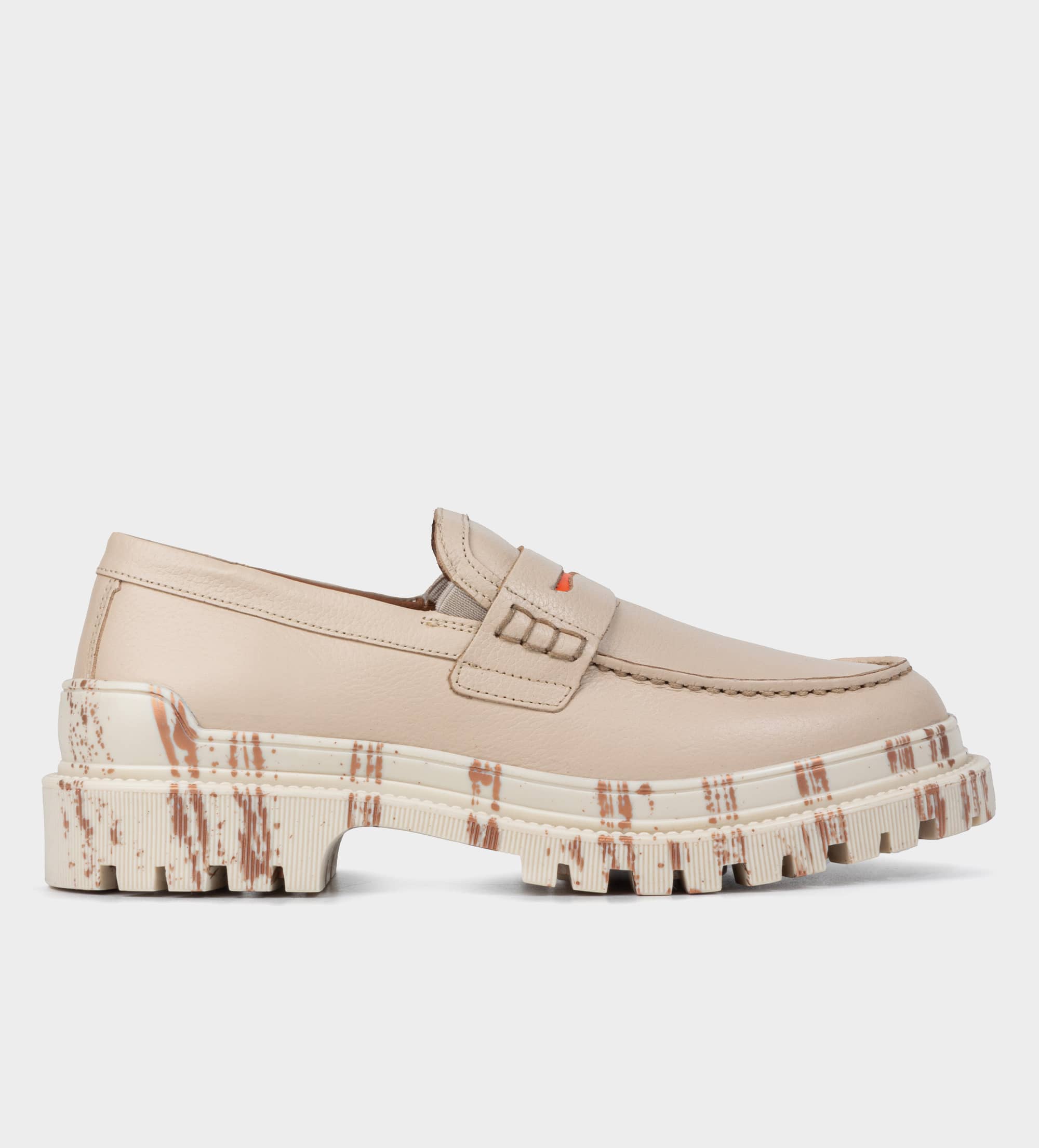 MOCASÍN SLIP ON TRACK PIEL BEIGE