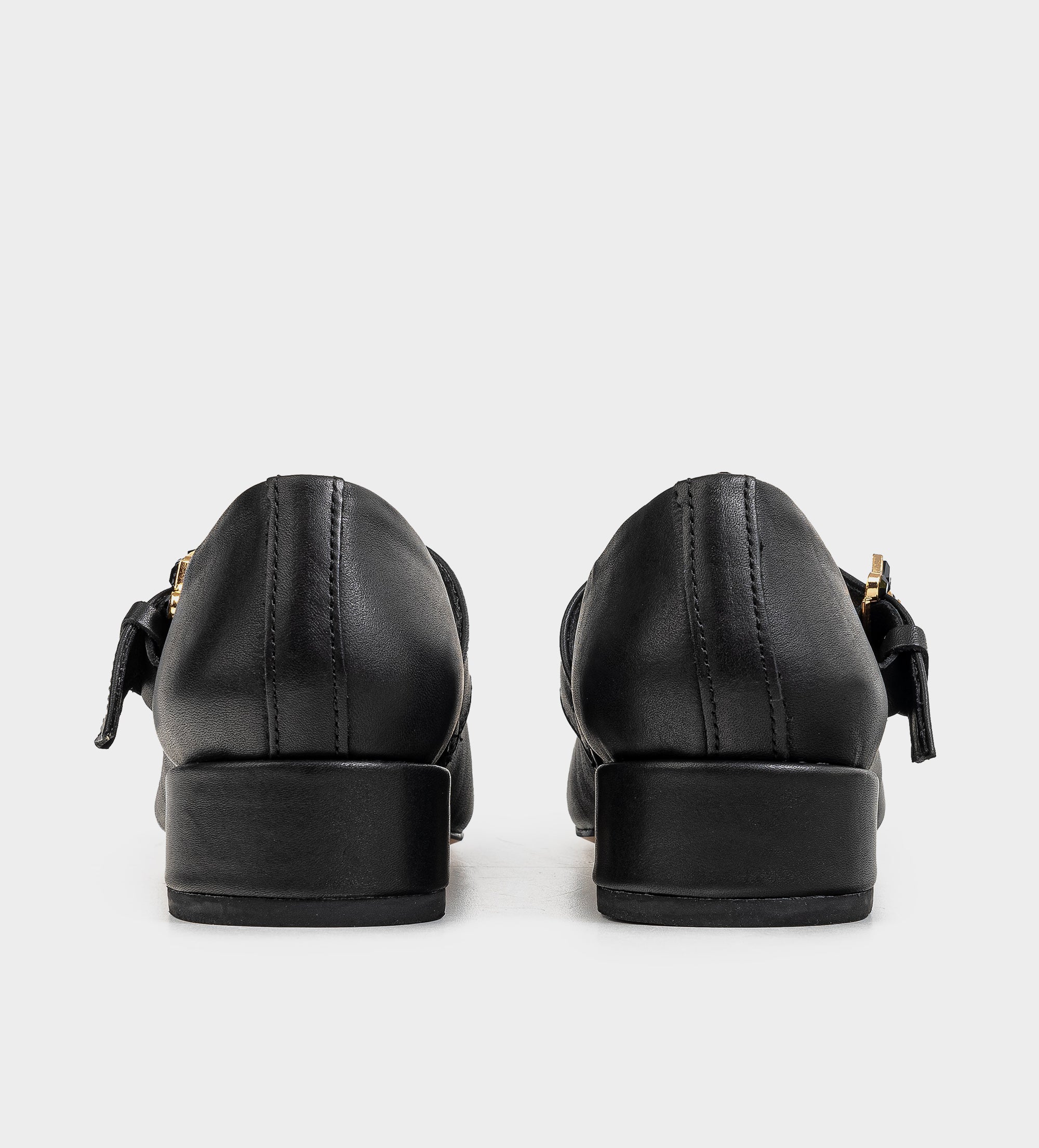 BALERINA BROCHE PEDRERÍA PIEL NEGRO