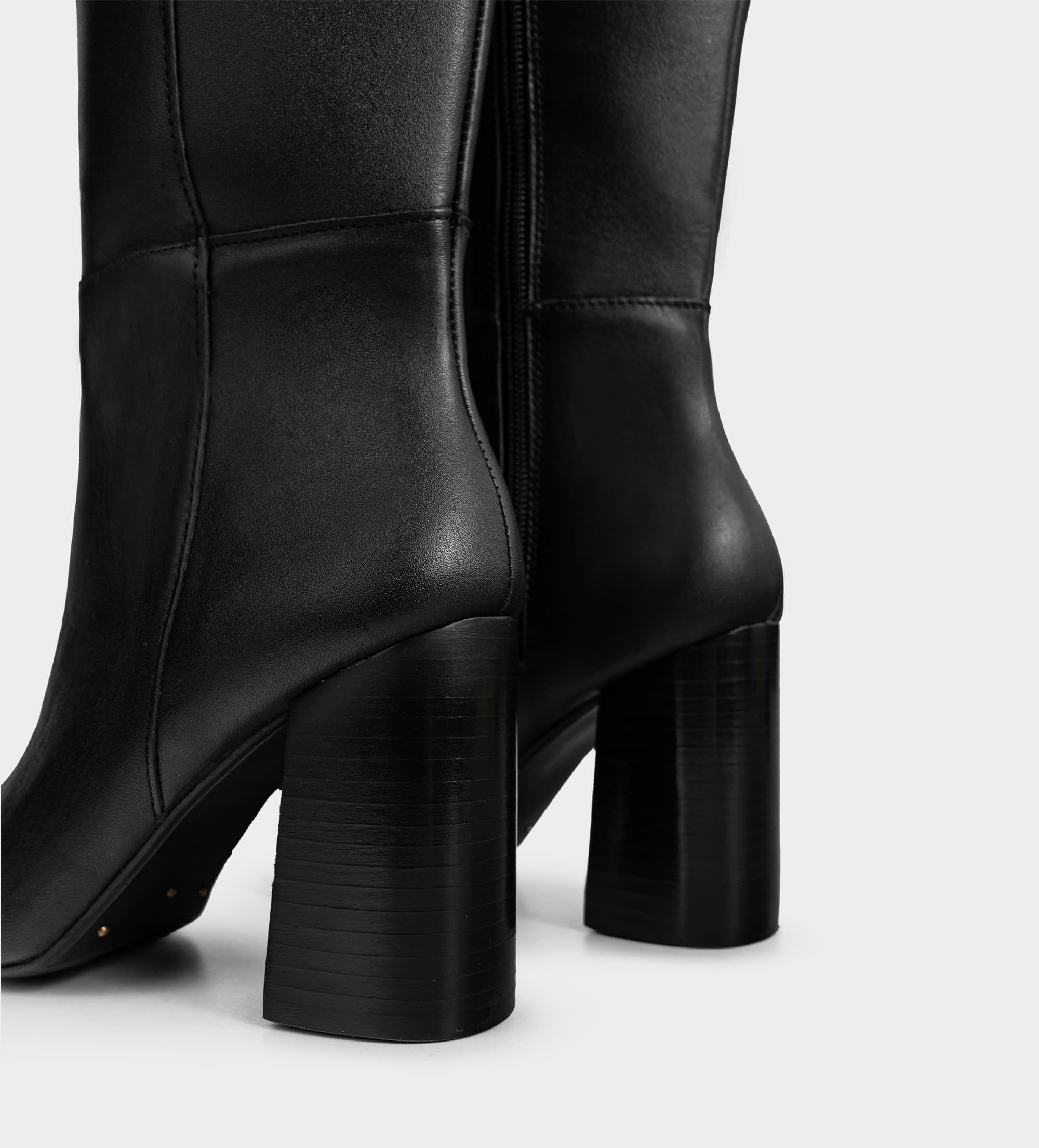 BOTA ALTA PIEL NEGRO