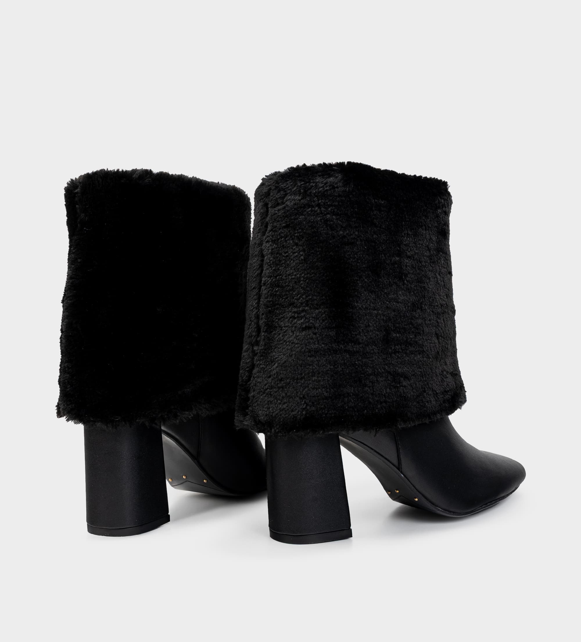 BOTA TACÓN ALTO EXTERIOR TIPO BORREGA PIEL NEGRO