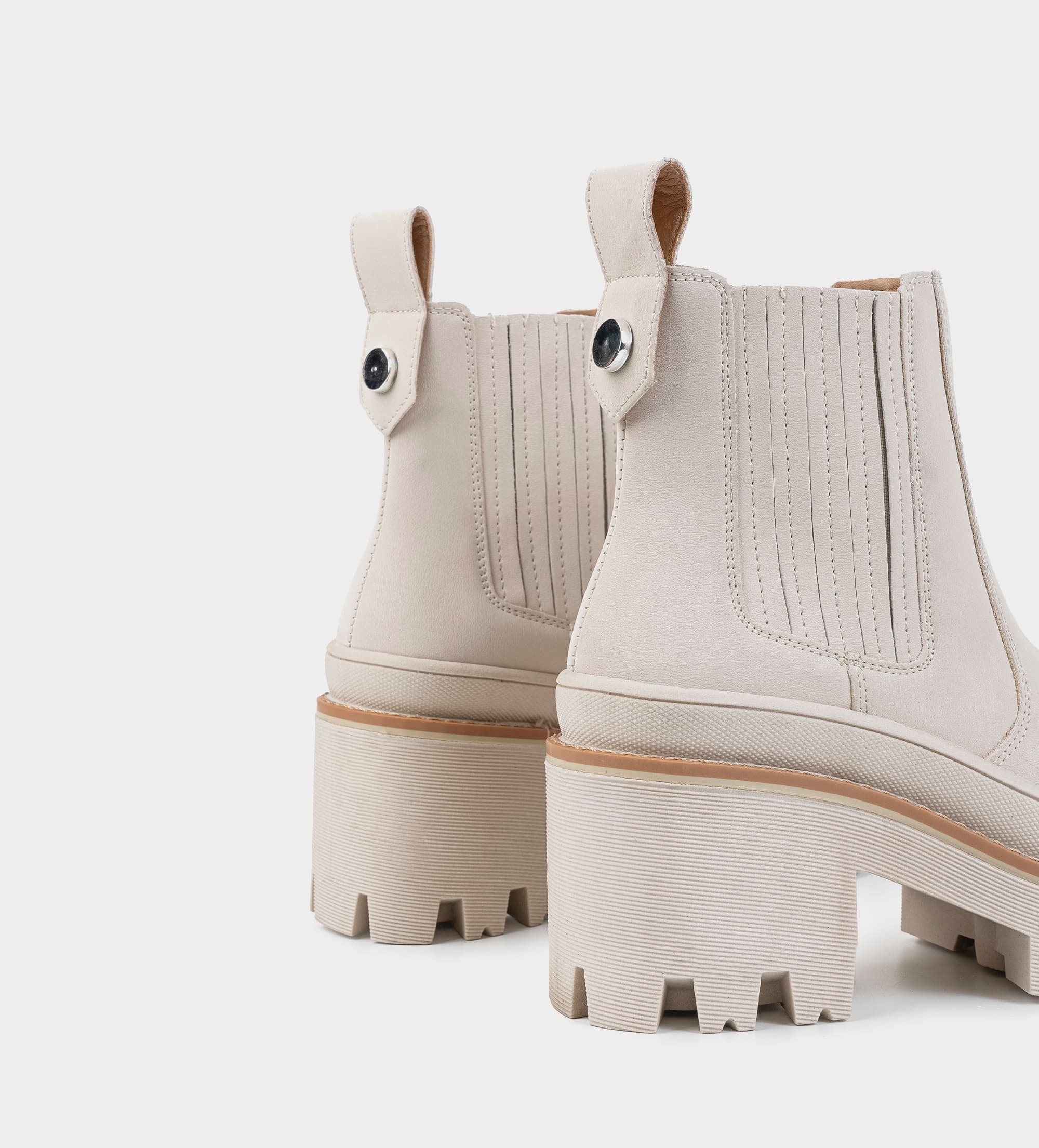 BOTÍN CHELSEA PLATAFORMA BEIGE