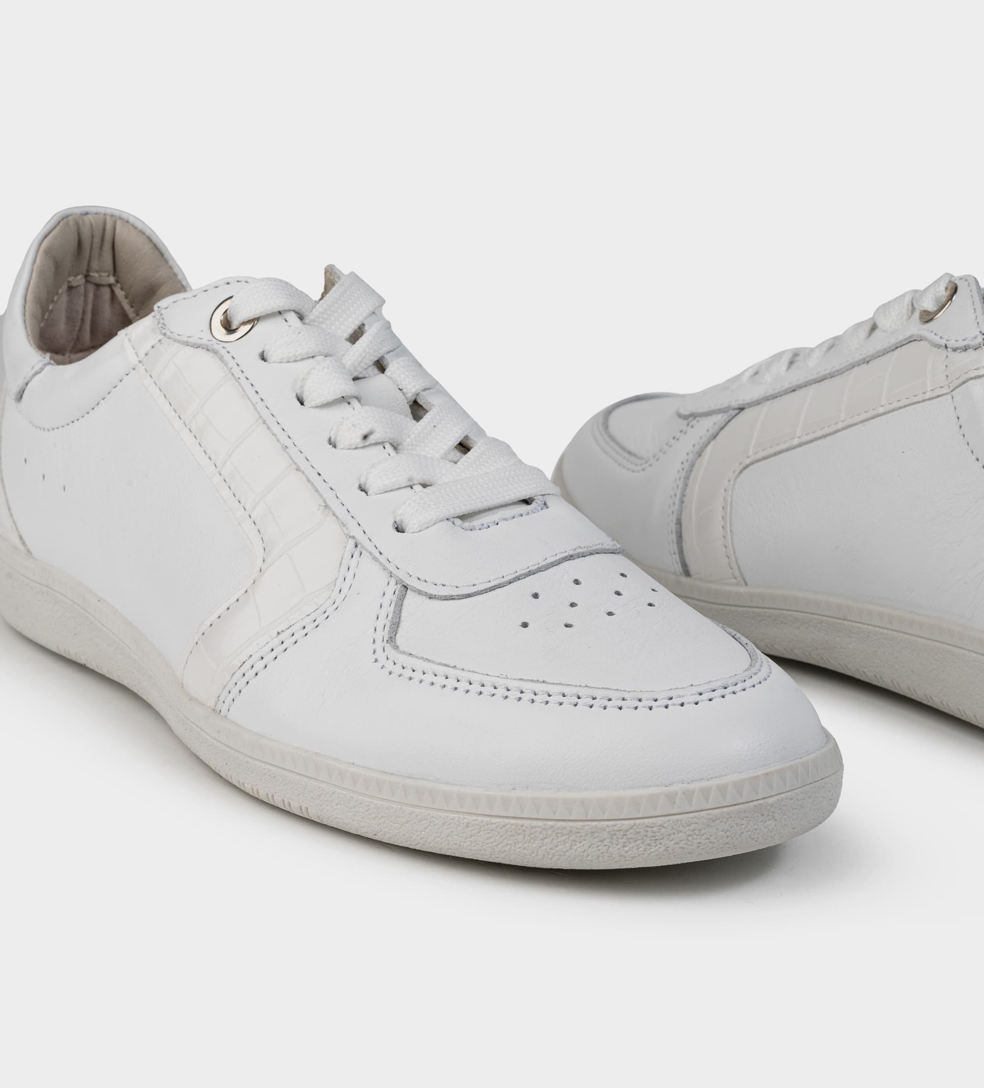 SNEAKER CASUAL PIEL BLANCO