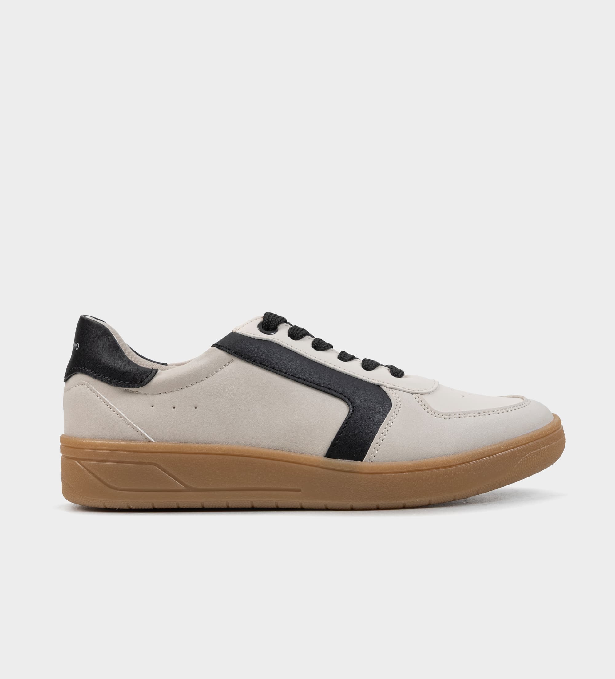 SNEAKER CASUAL NEGRO BEIGE
