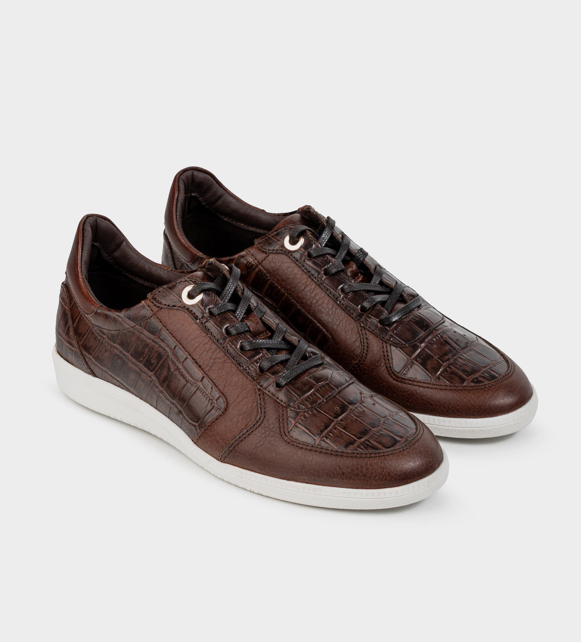 SNEAKER CASUAL PIEL CAFÉ TEXTURIZADO