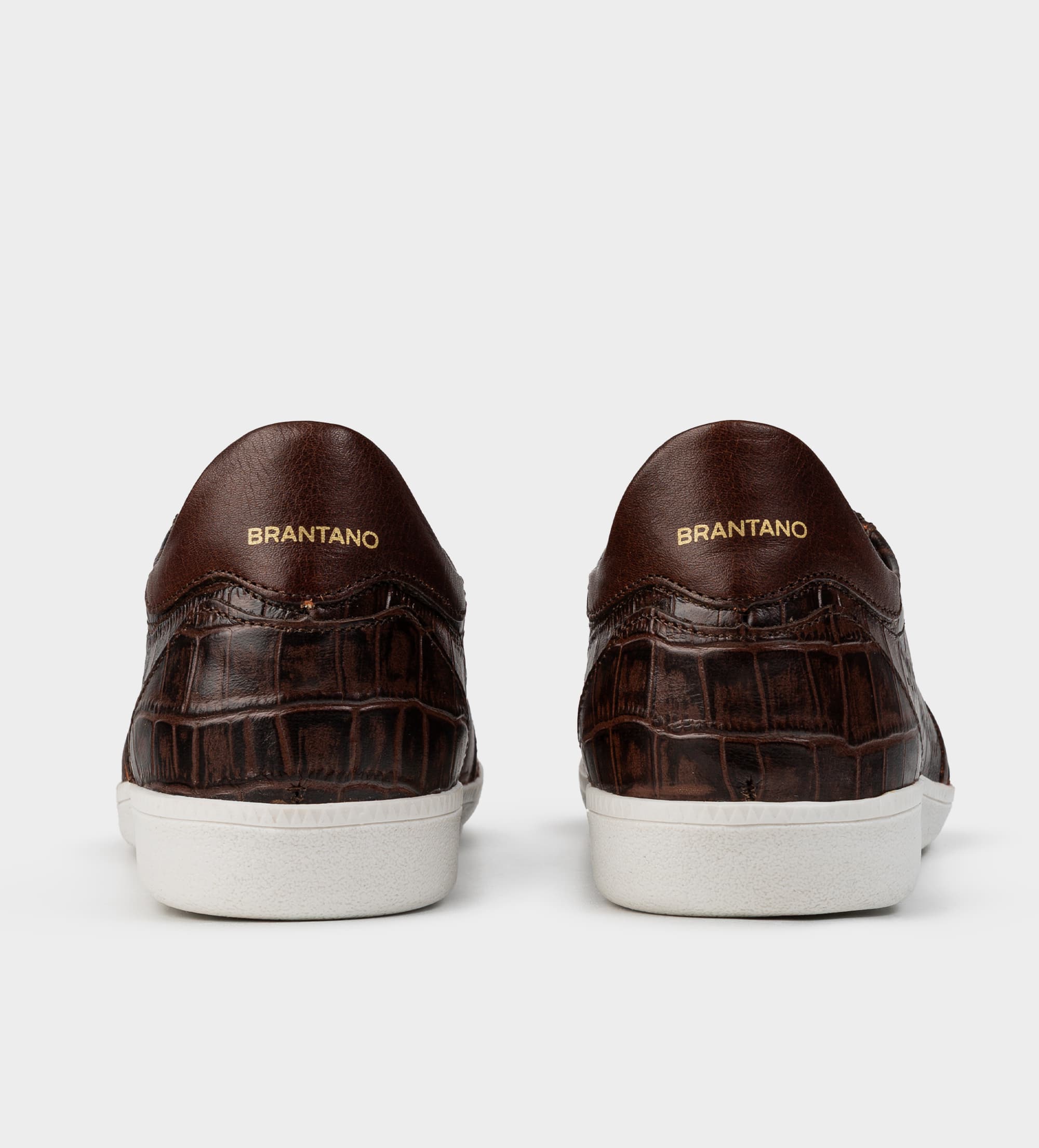 SNEAKER CASUAL PIEL CAFÉ TEXTURIZADO