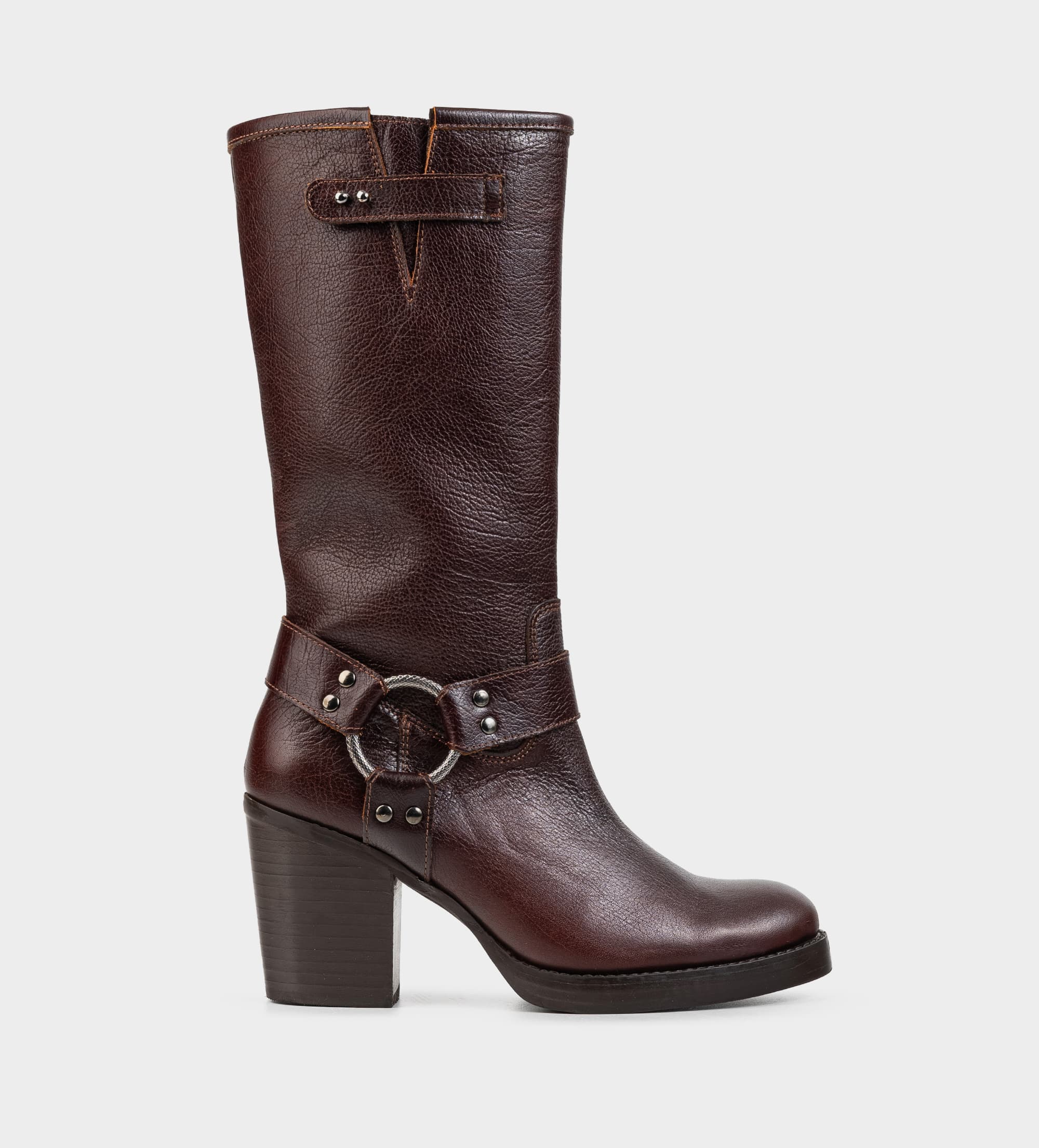 BOTA TACÓN HERRAJE PIEL CAFÉ