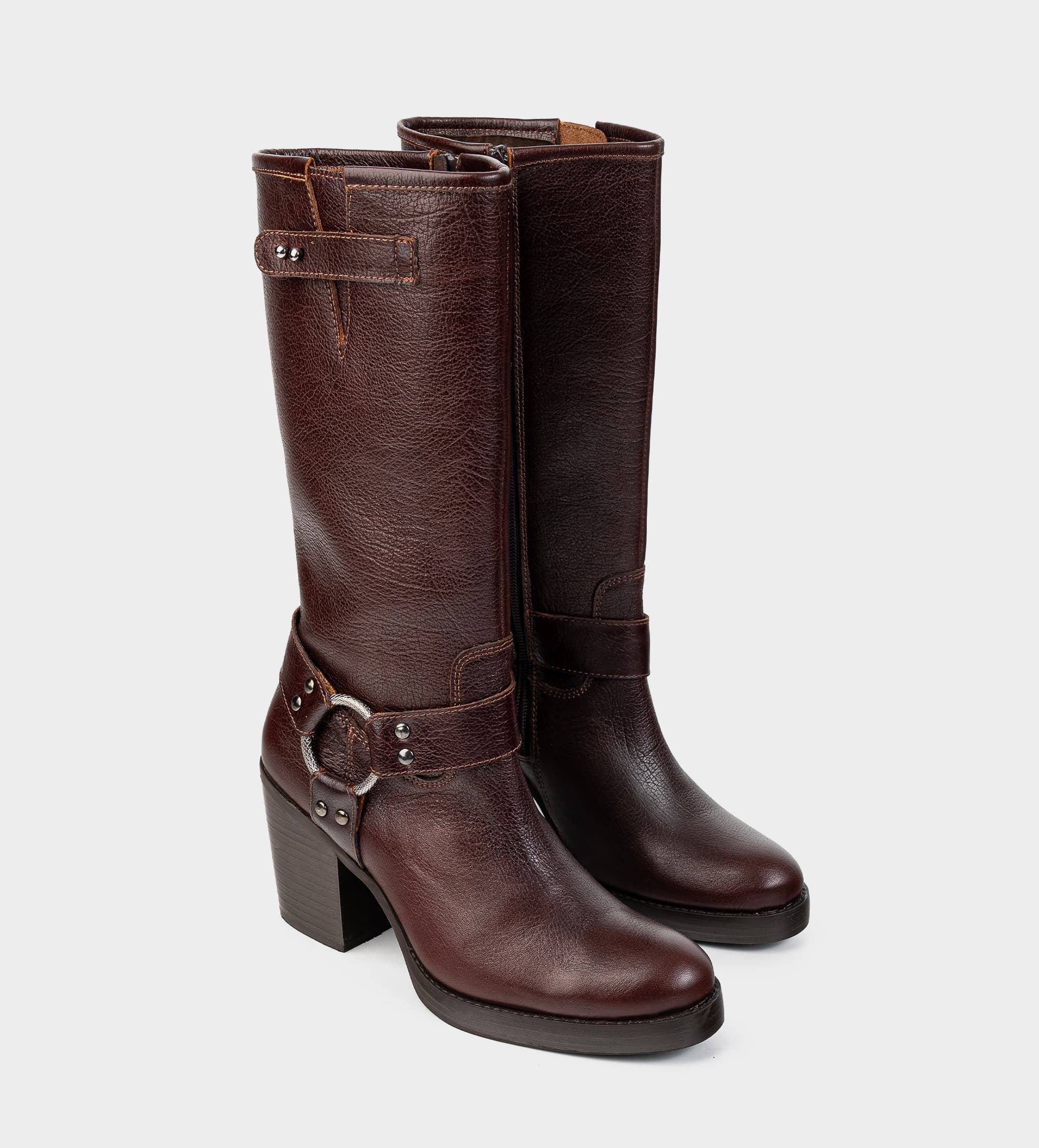 BOTA TACÓN HERRAJE PIEL CAFÉ