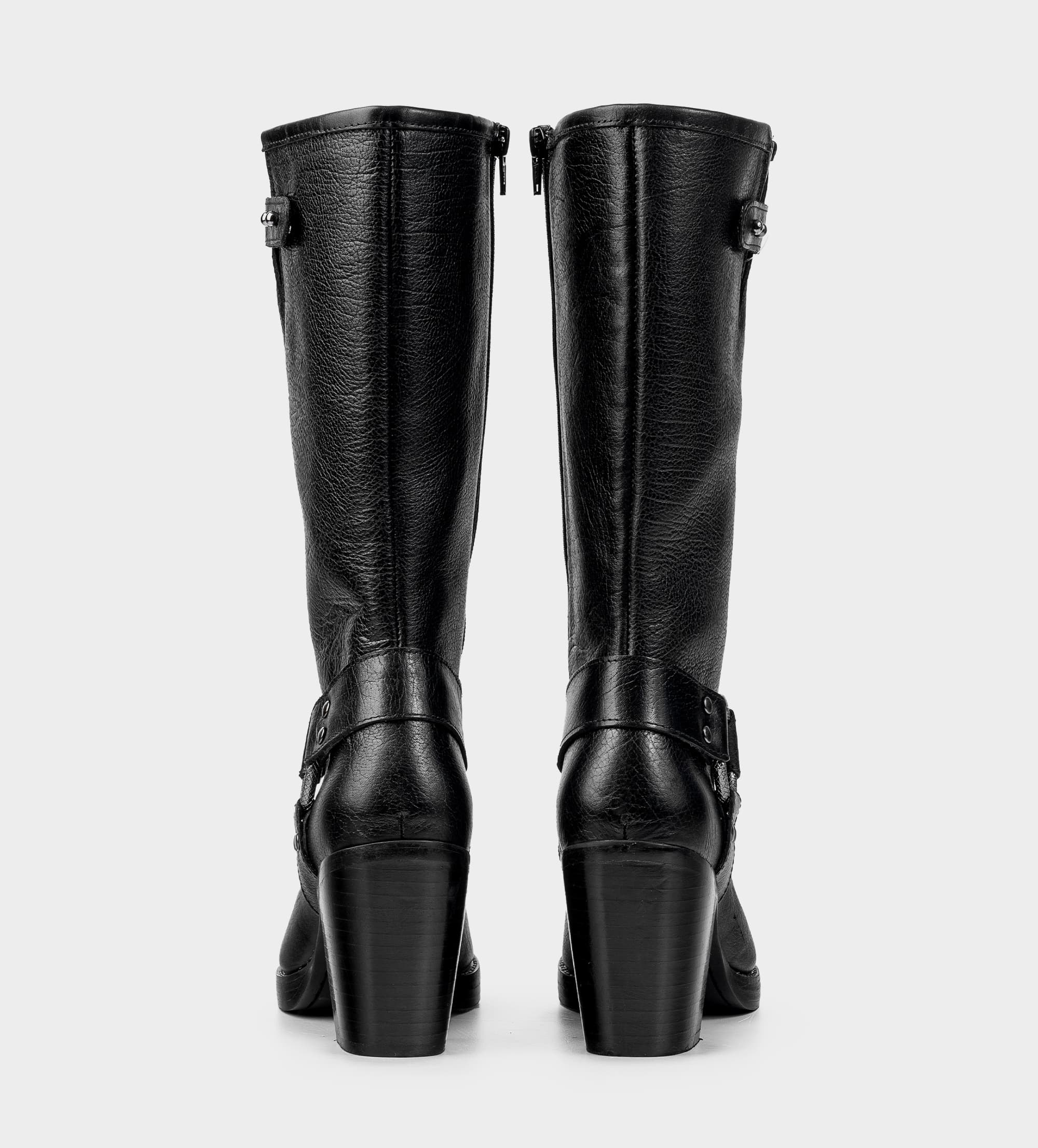 BOTA TACÓN HERRAJE PIEL NEGRO
