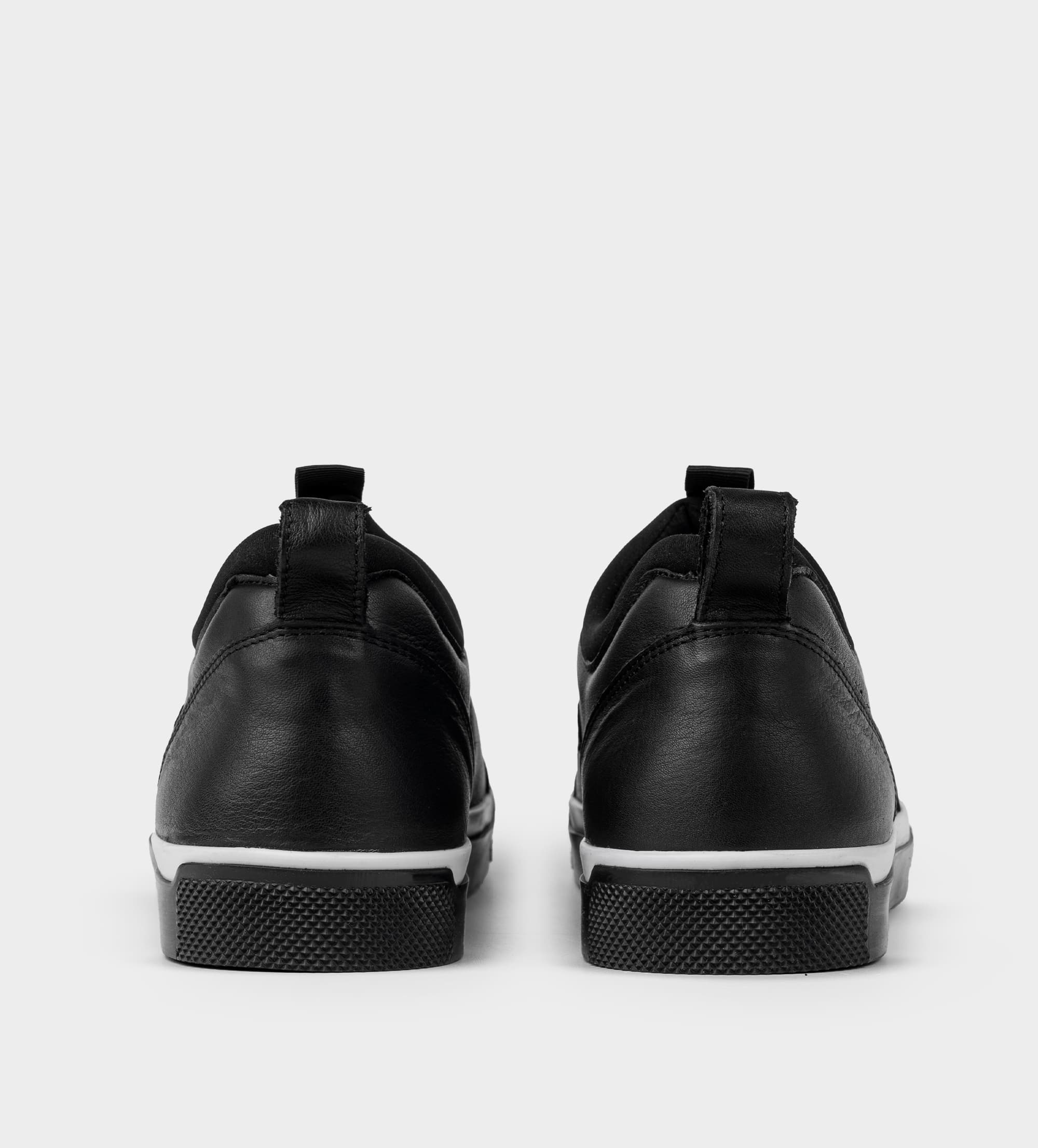 SNEAKERS CASUAL CALCETÍN PIEL NEGRO