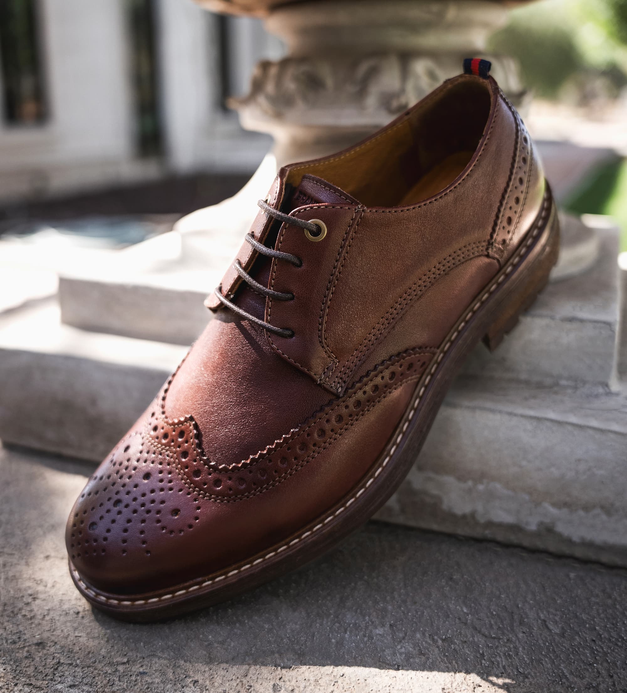 DERBY WINGTIP PIEL CAFÉ