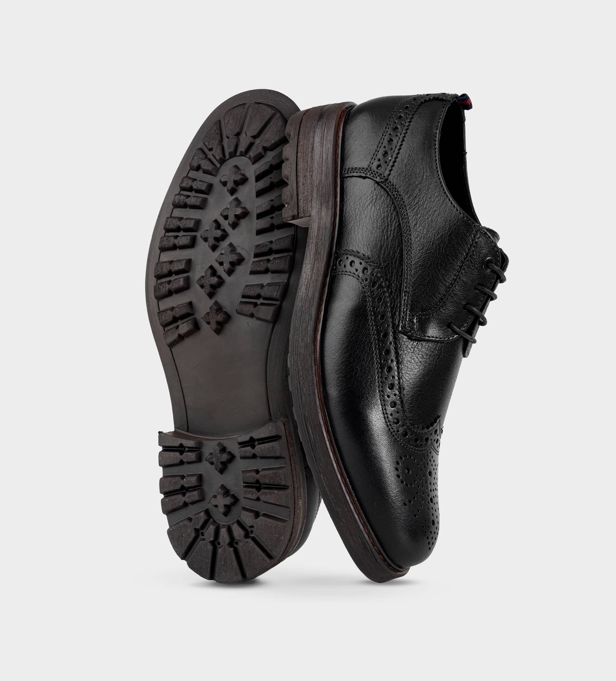 DERBY WINGTIP PIEL NEGRO