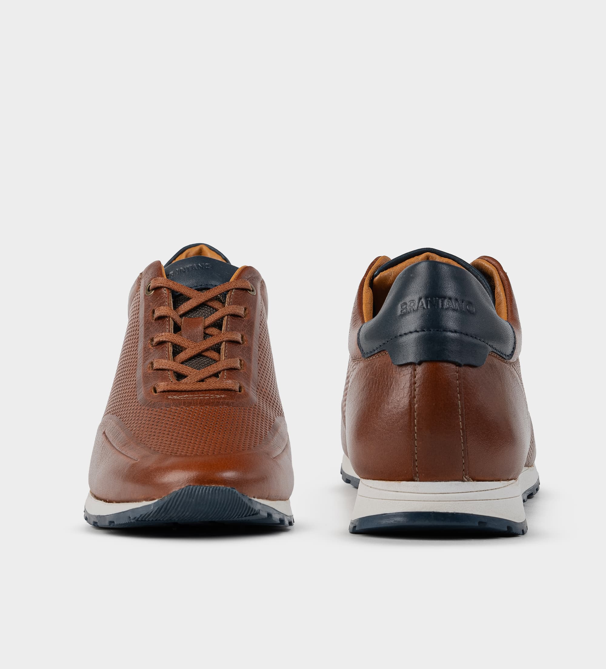 SNEAKER CASUAL AGUJETAS PIEL MIEL
