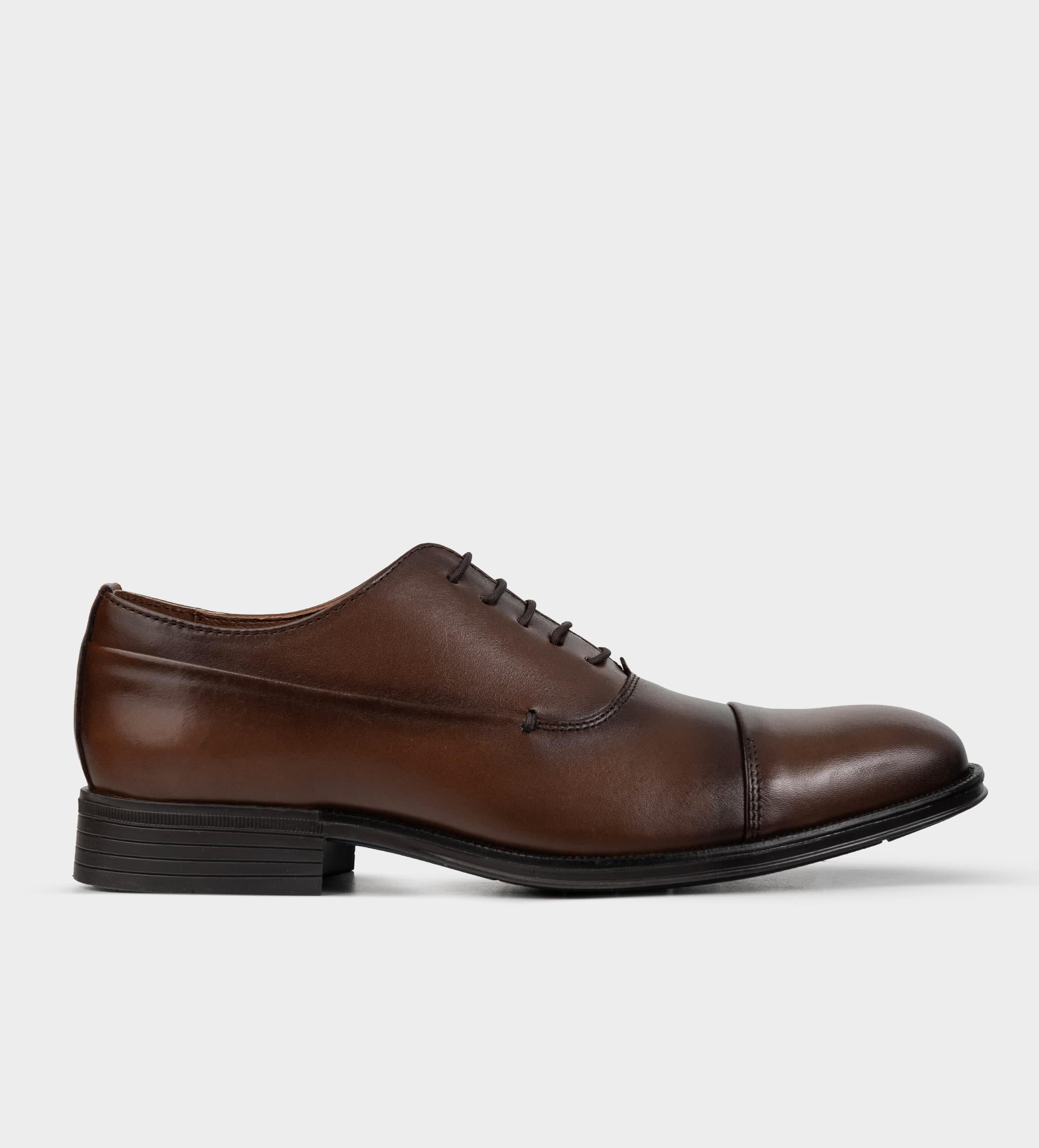 ZAPATO OXFORD PIEL CAFÉ