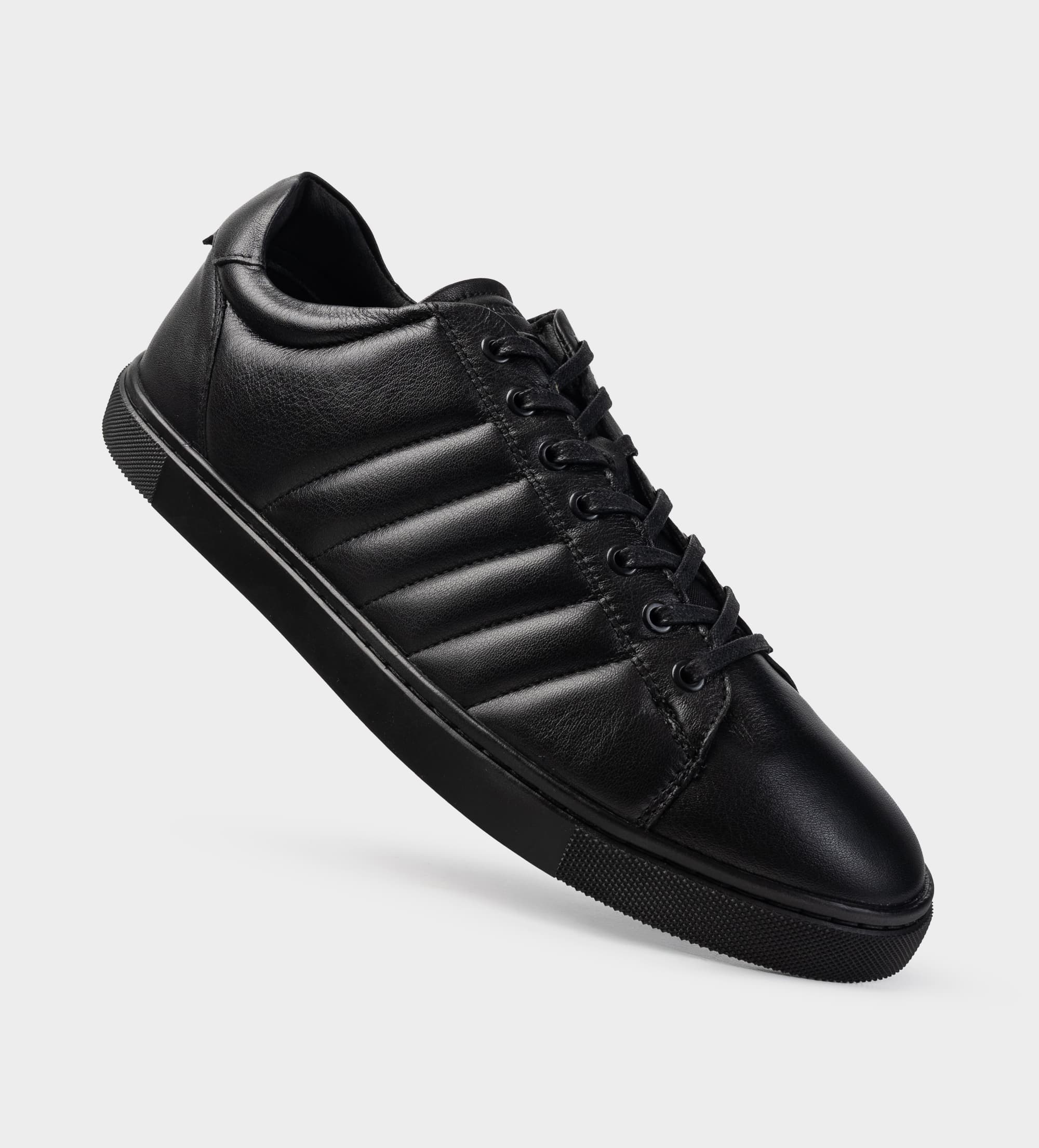 SNEAKER CASUAL PIEL NEGRO