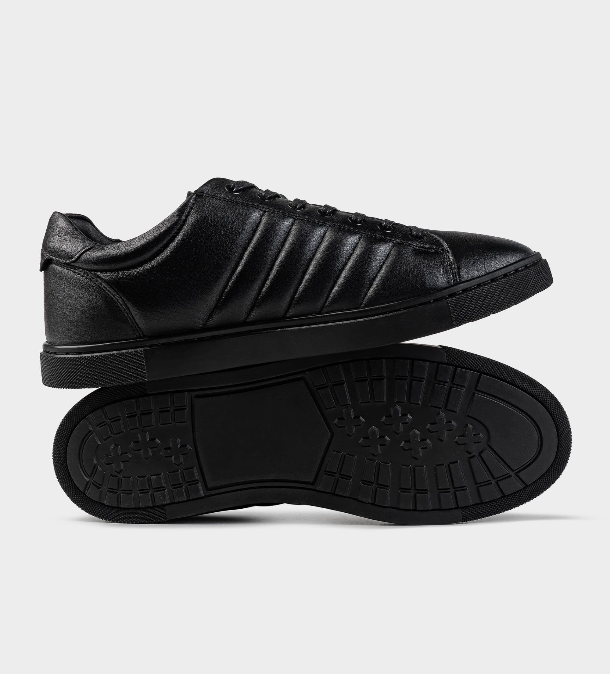 SNEAKER CASUAL PIEL NEGRO
