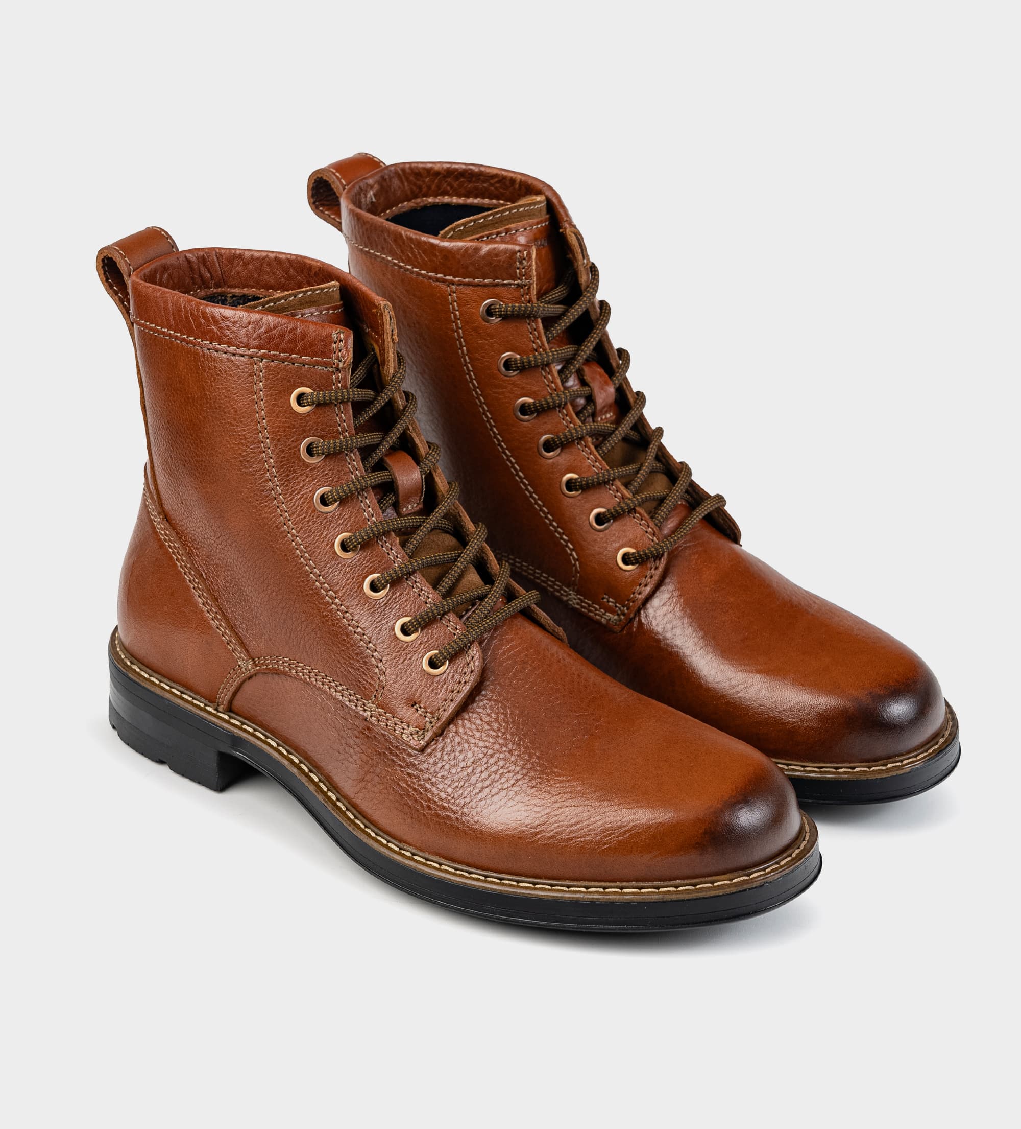 BOTA AGUJETA PIEL MIEL