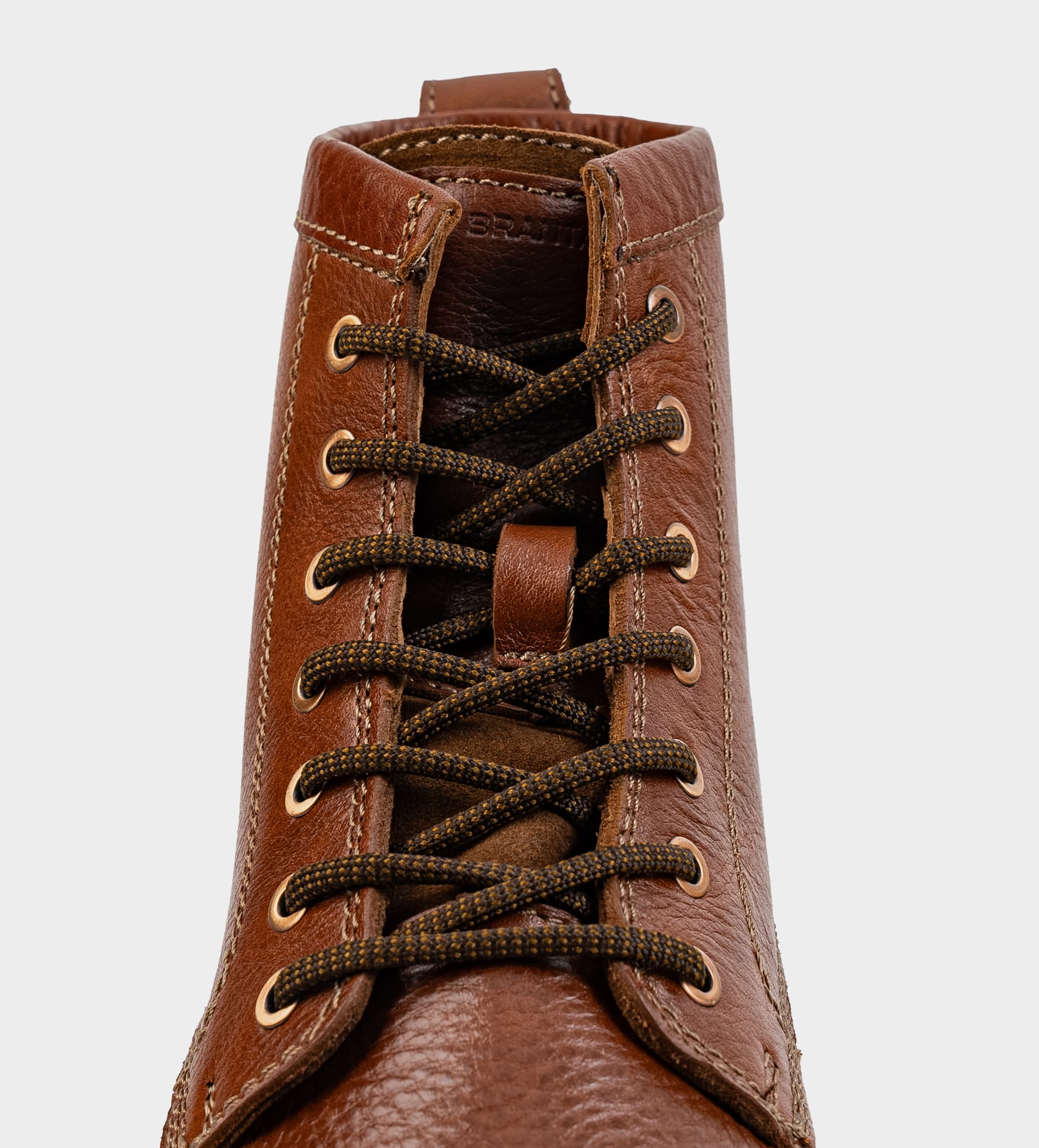 BOTA AGUJETA PIEL MIEL