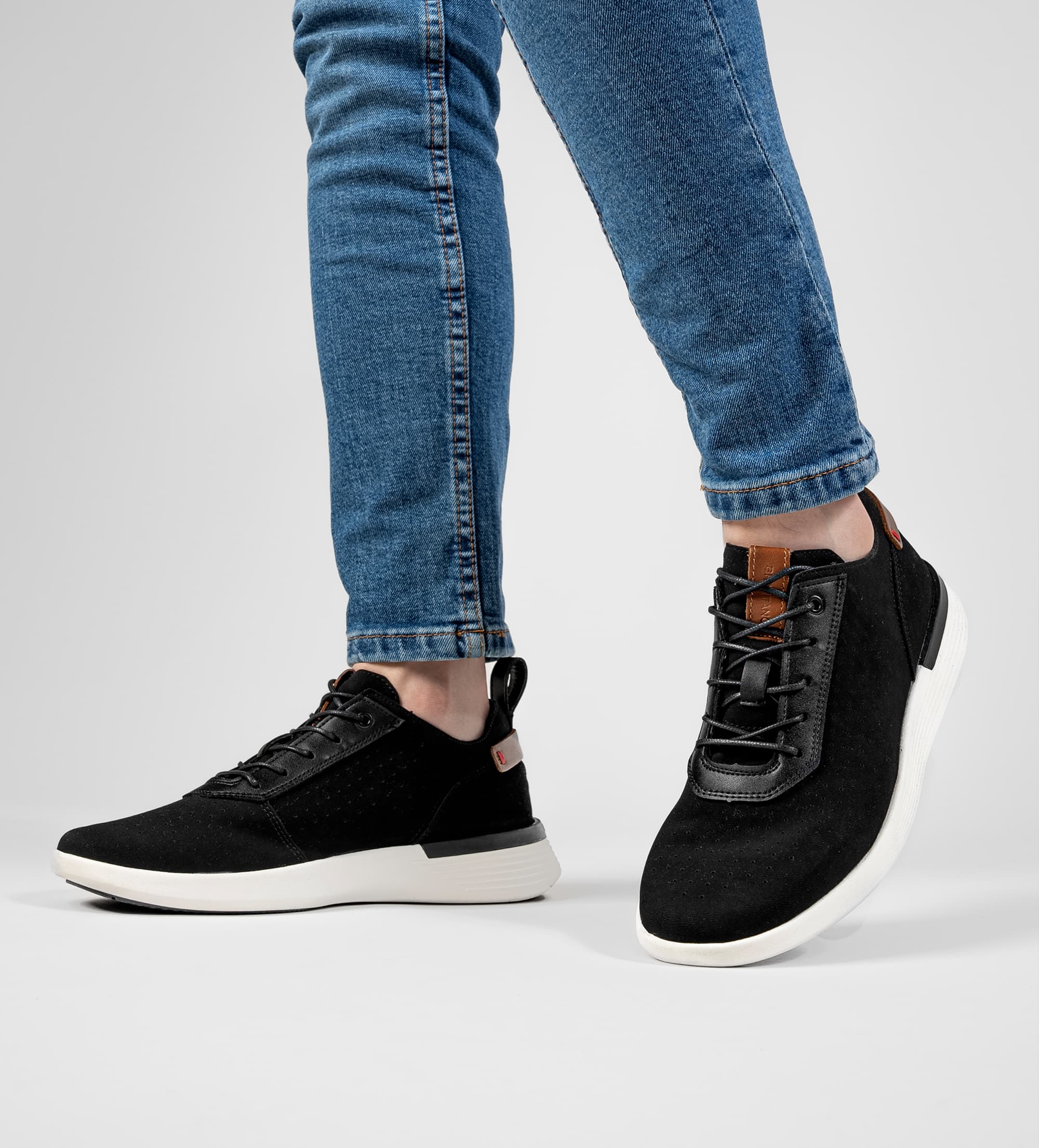 SNEAKER CASUAL SLIP ON NEGRO