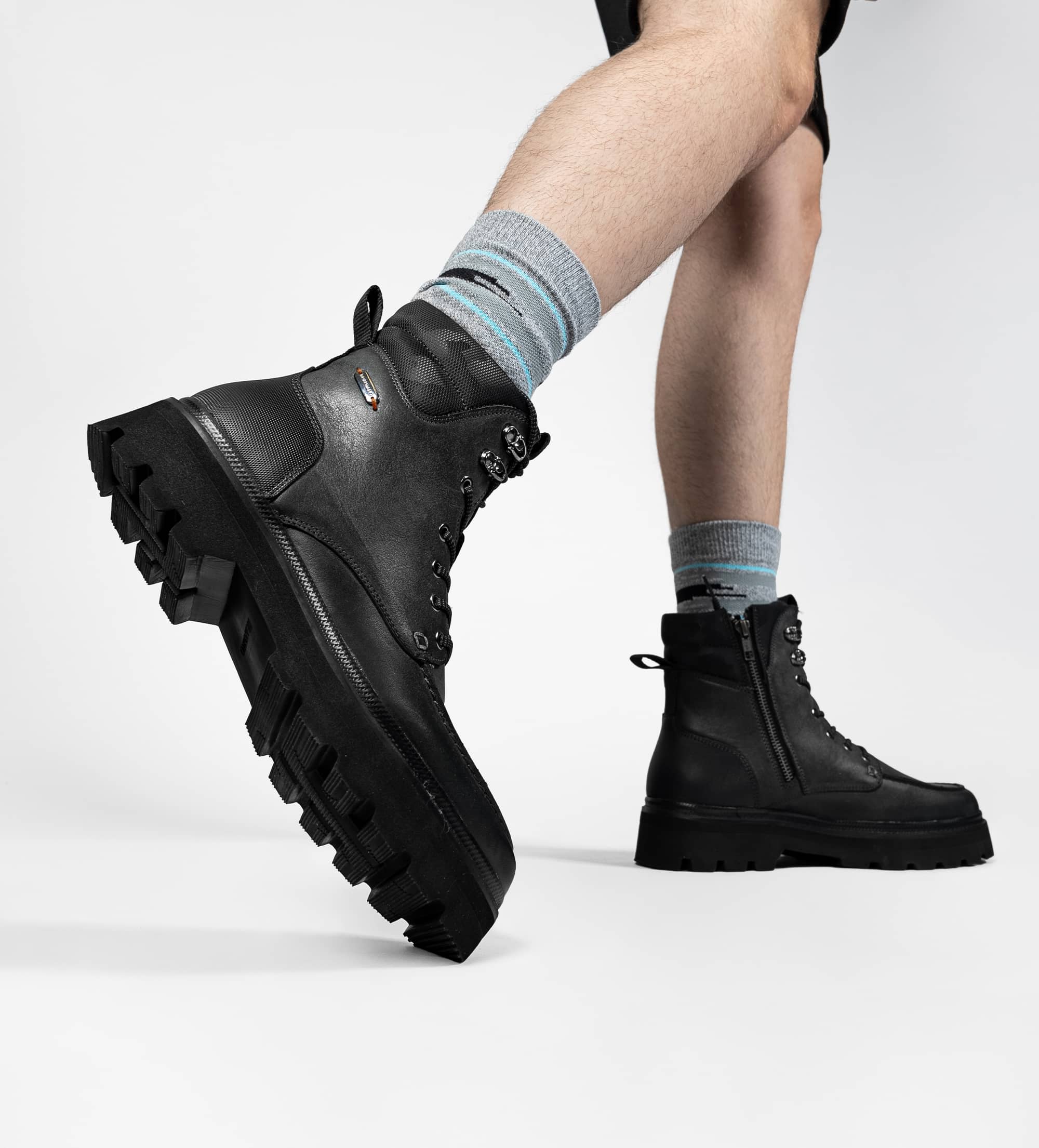 BOTA TRACK ACORDONADA PIEL NEGRO