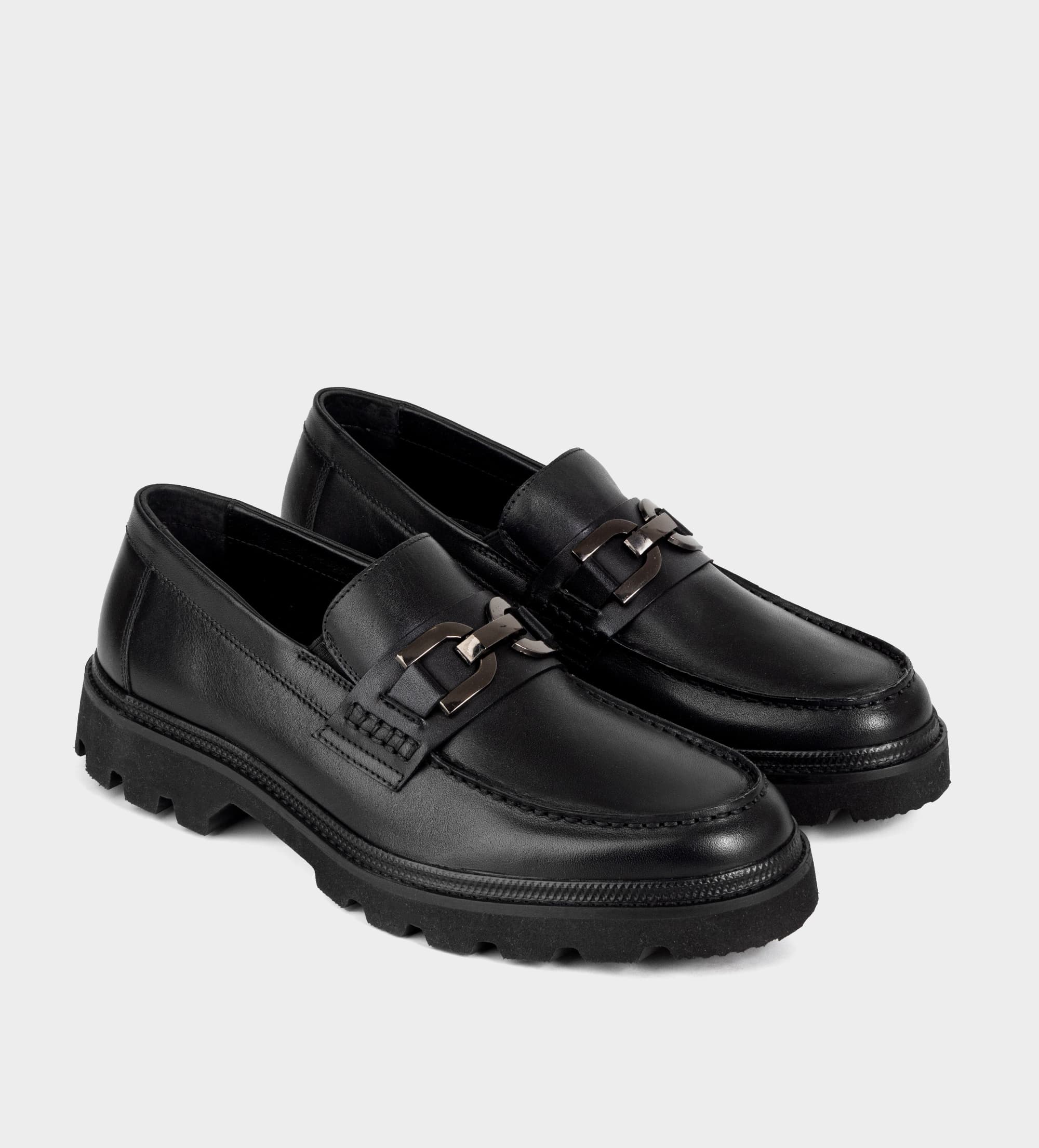 MOCASÍN TRACK HERRAJE PIEL NEGRO