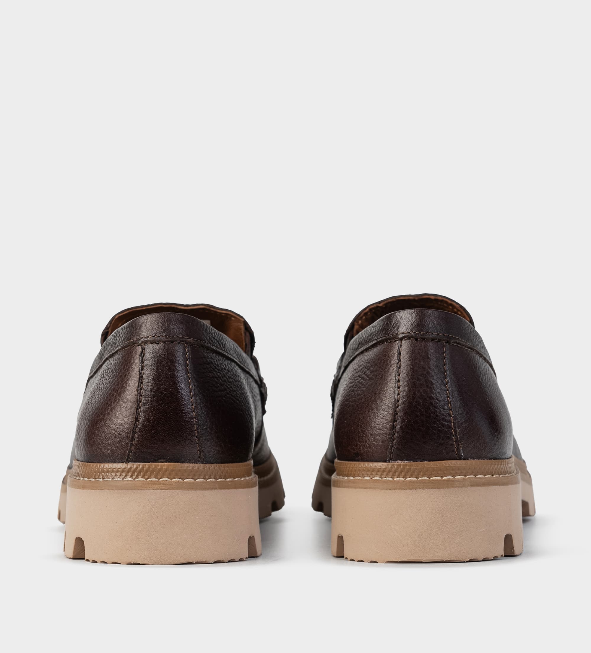 MOCASÍN TRACK PIEL TEXTURA CAFÉ