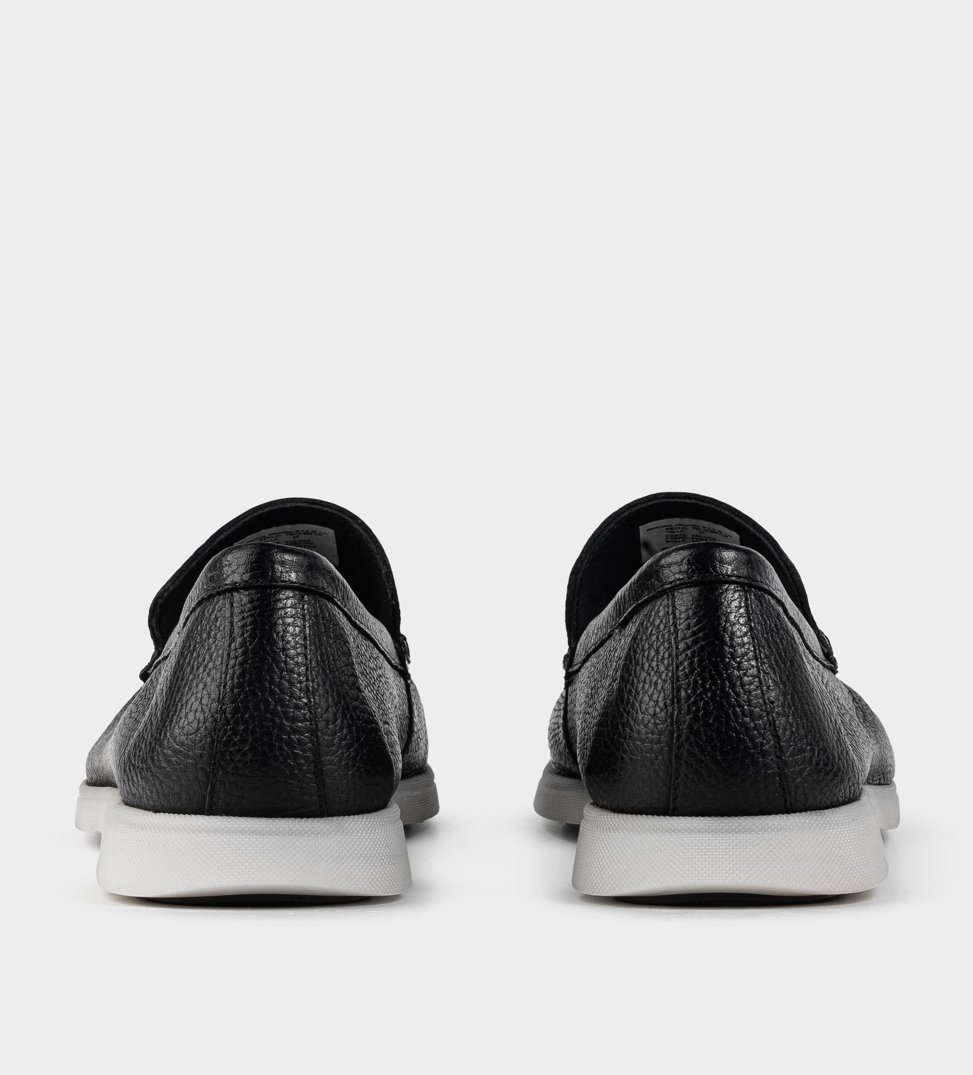 MOCASÍN SLIP ON PIEL NEGRO