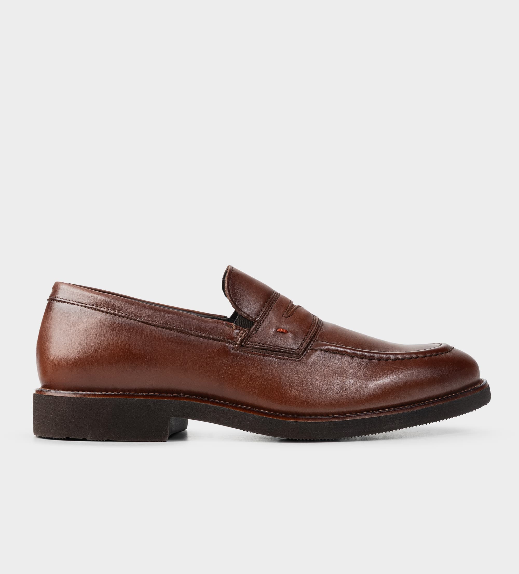 MOCASÍN PIEL CAFÉ SUELA ULTRALIGERA