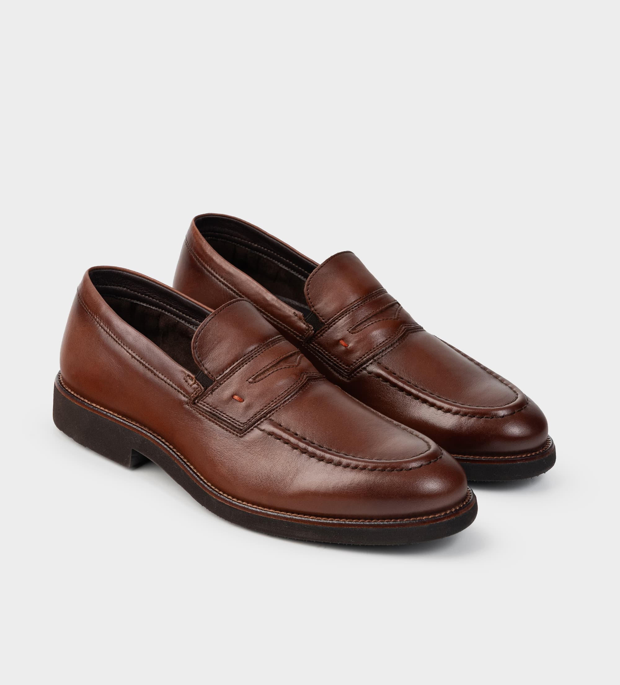 MOCASÍN PIEL CAFÉ SUELA ULTRALIGERA