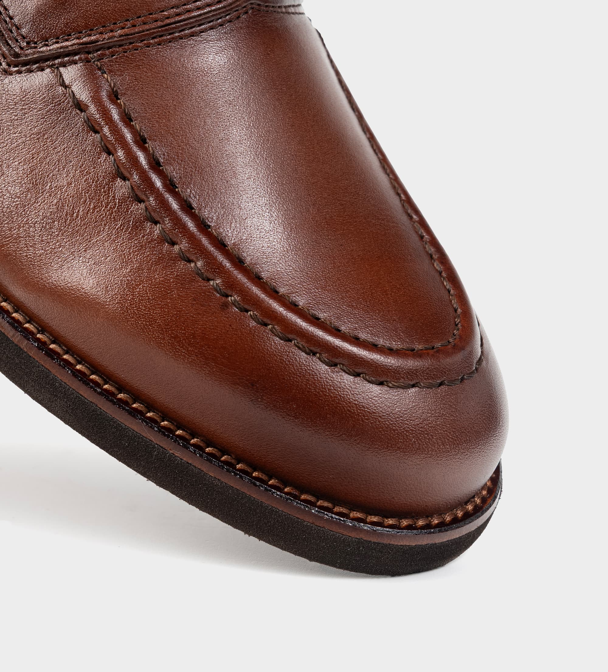MOCASÍN PIEL CAFÉ SUELA ULTRALIGERA