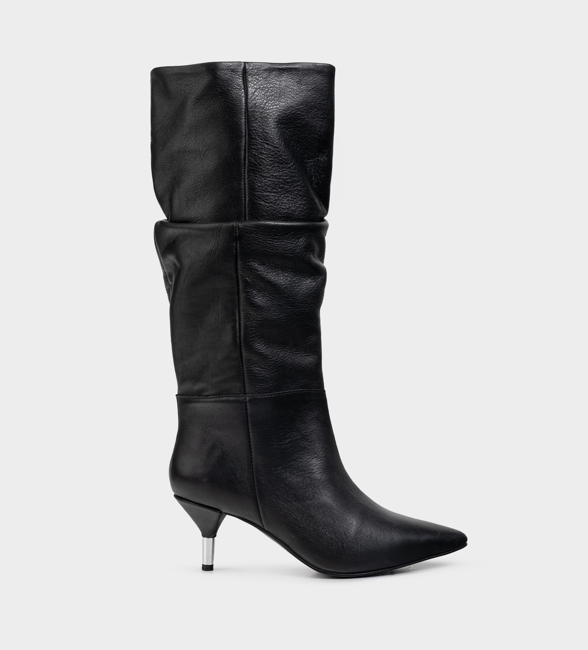 BOTA ALTA TACÓN BAJO SLOUCHY PIEL NEGRO
