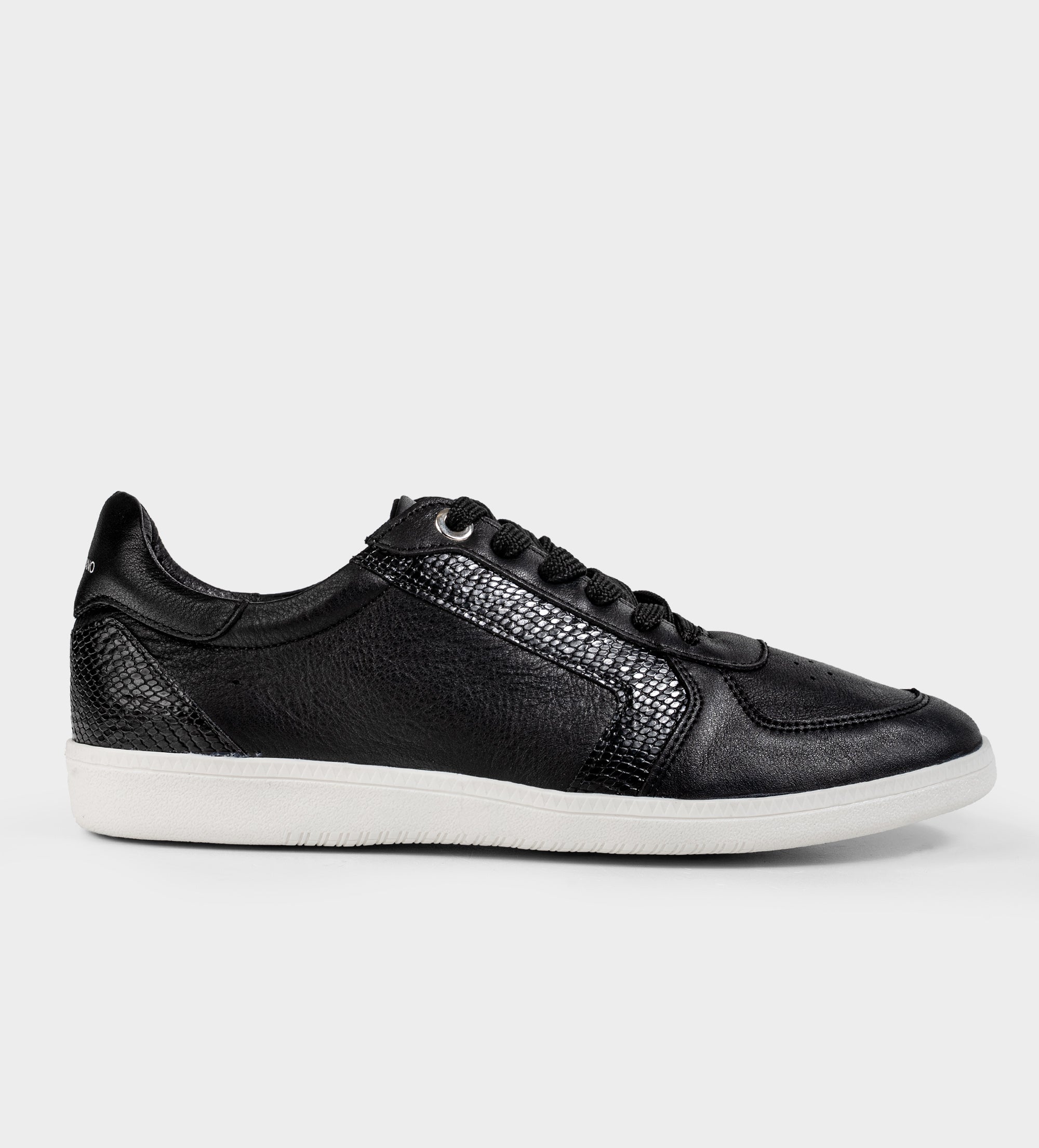 SNEAKER CASUAL PIEL NEGRO TEXTURIZADO