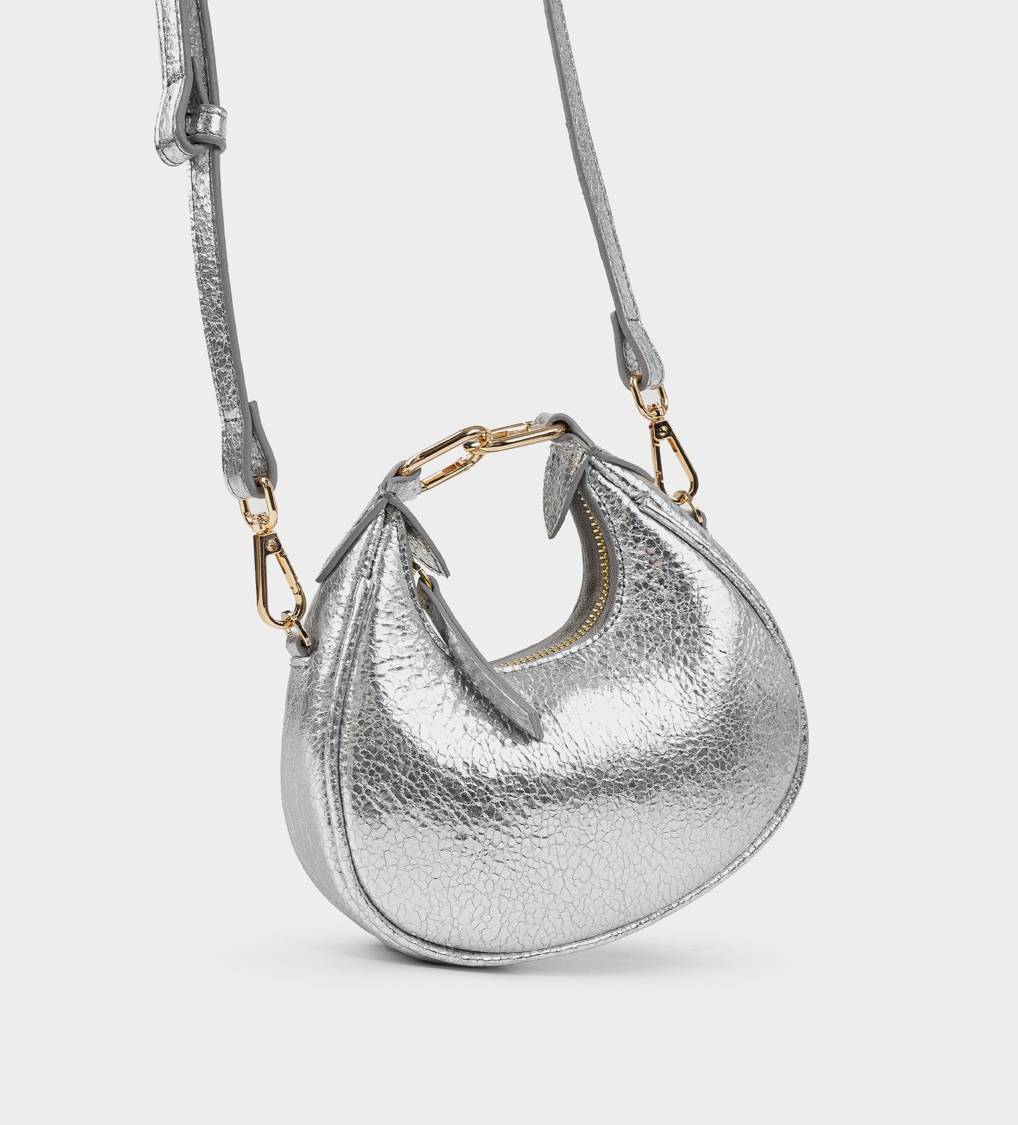 MINI BOLSO HOBO PIEL PLATA