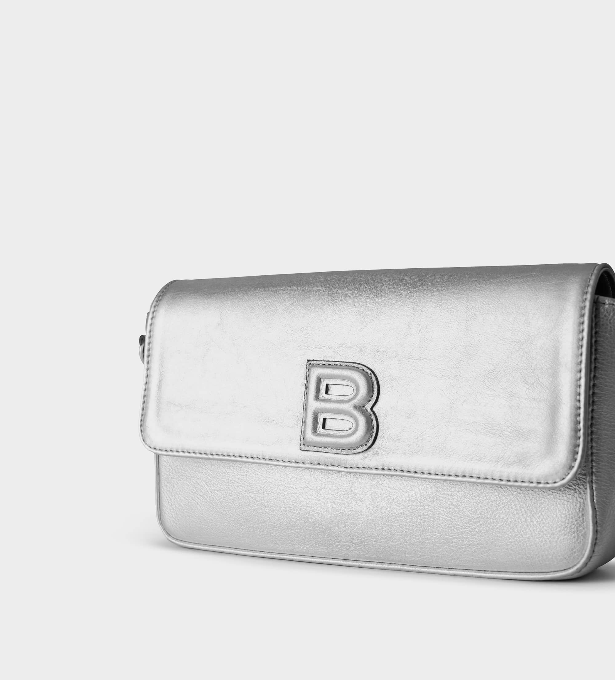 BOLSO CLUTCH PIEL PLATA