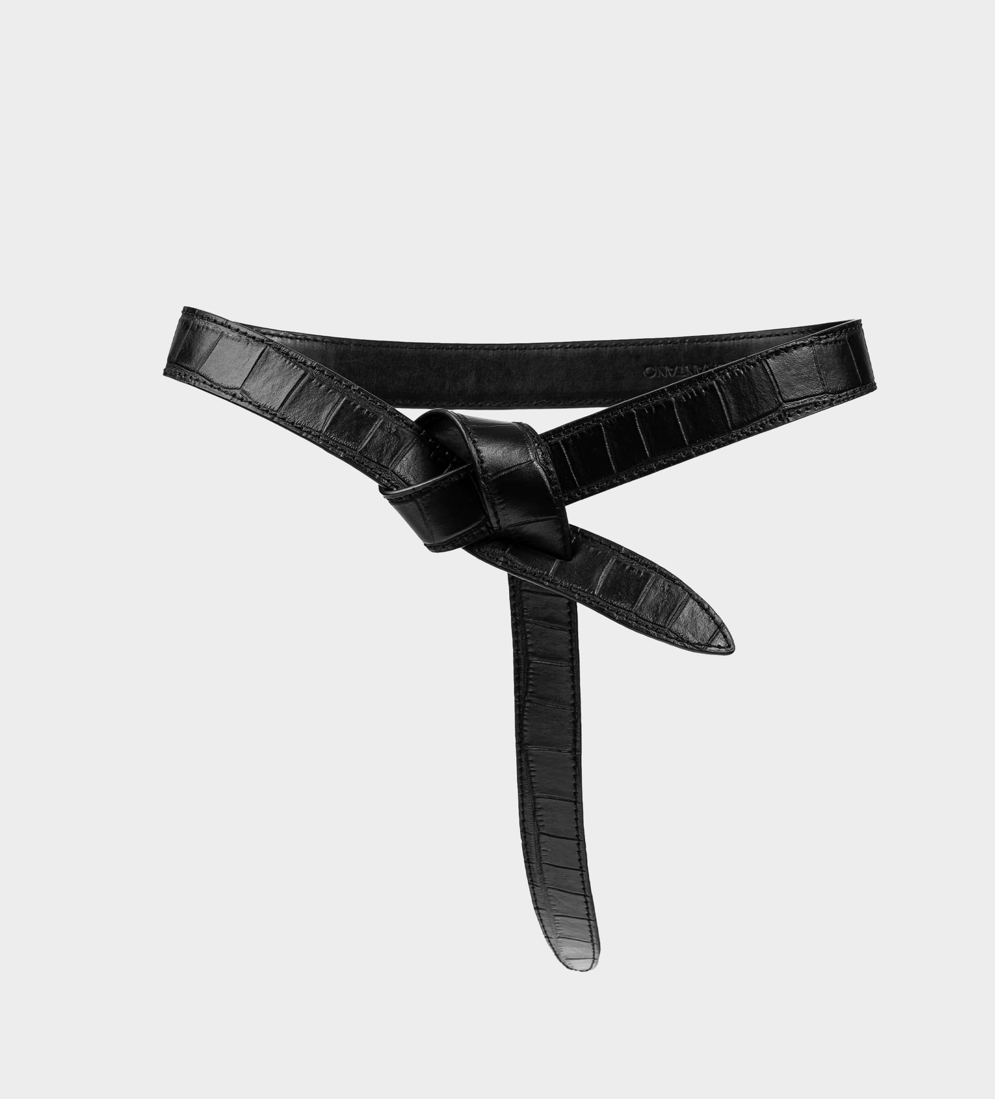 CINTURÓN TEXTURA PIEL NEGRO
