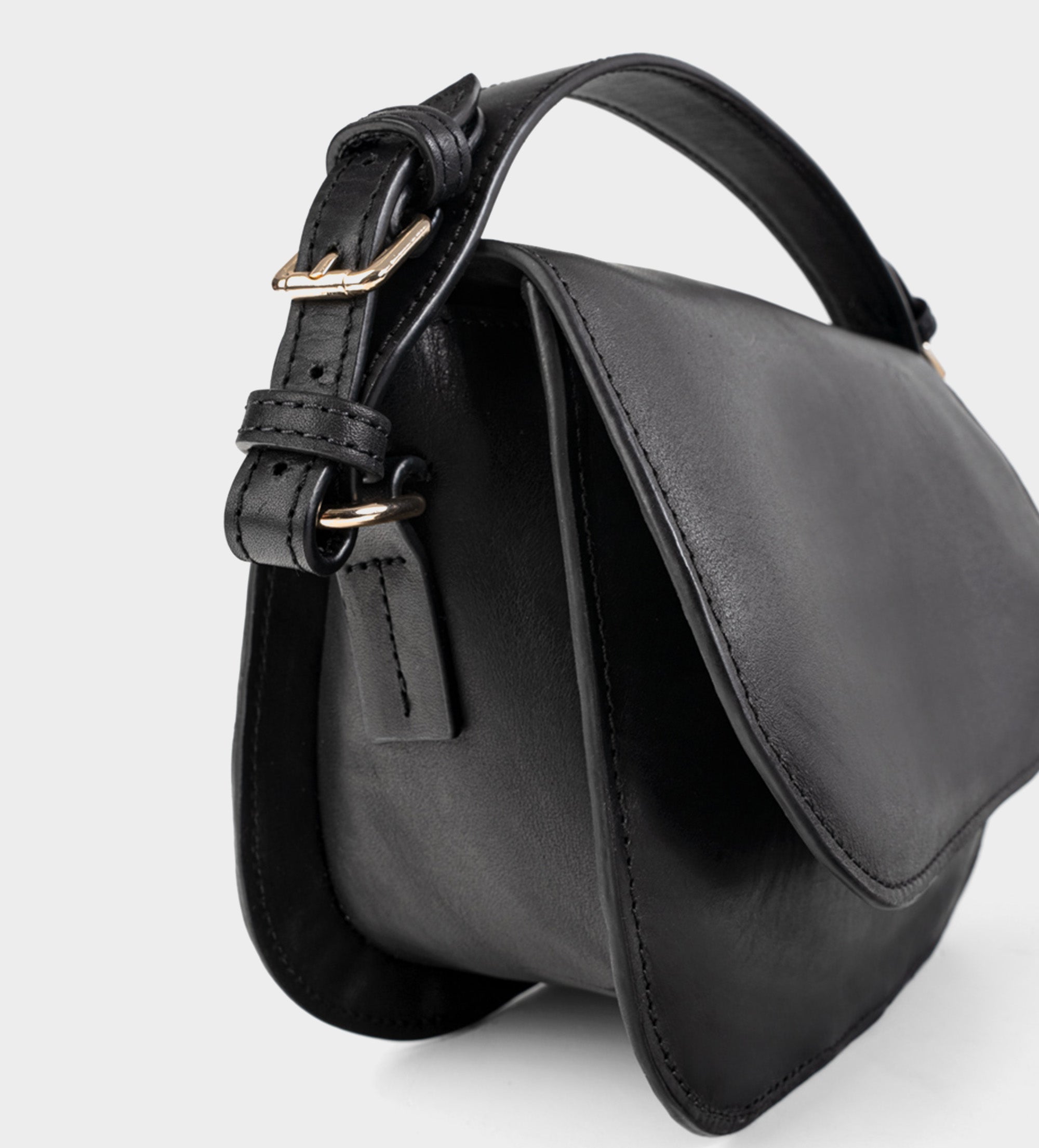 BOLSA CROSSBODY CORREA AJUSTABLE BICOLOR PIEL NEGRO
