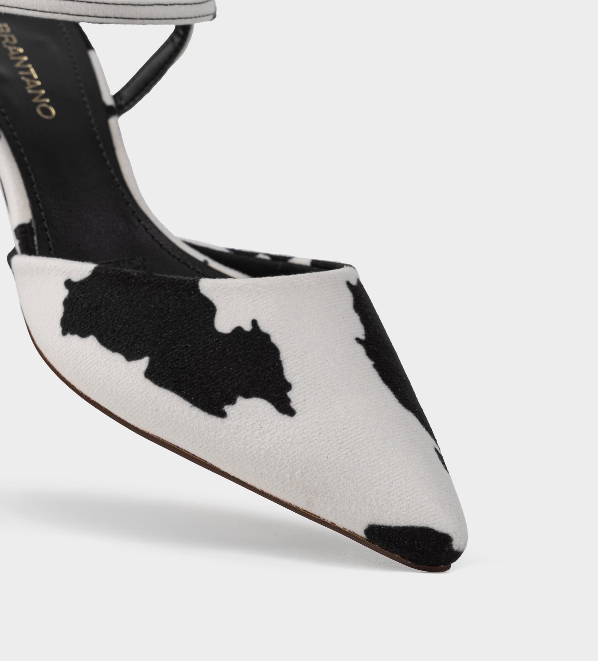 ZAPATILLA DESTALONADA TACÓN KITTEN TEXTIL VACA