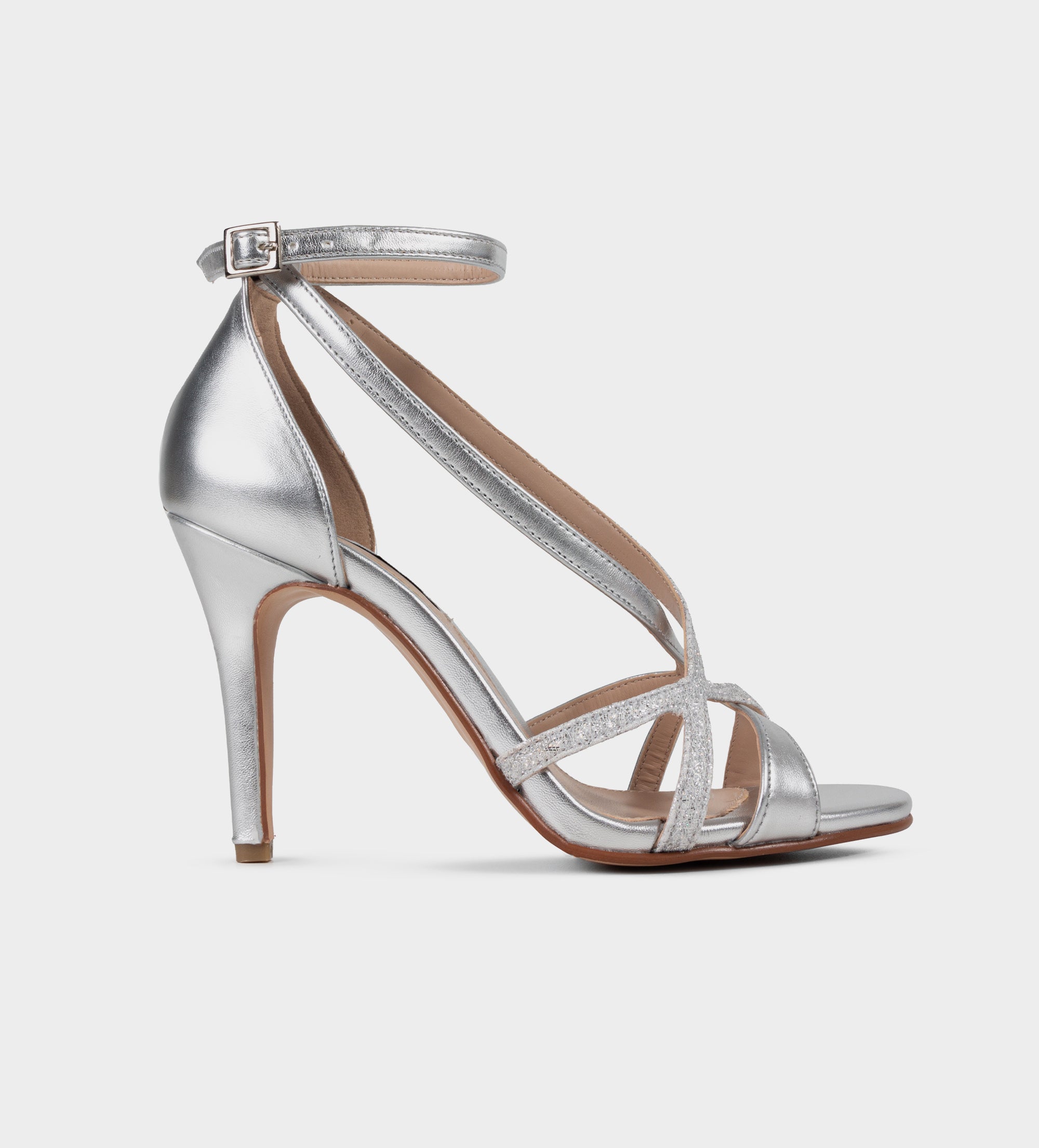 SANDALIA TACÓN TIRAS PLATA – - Main Image