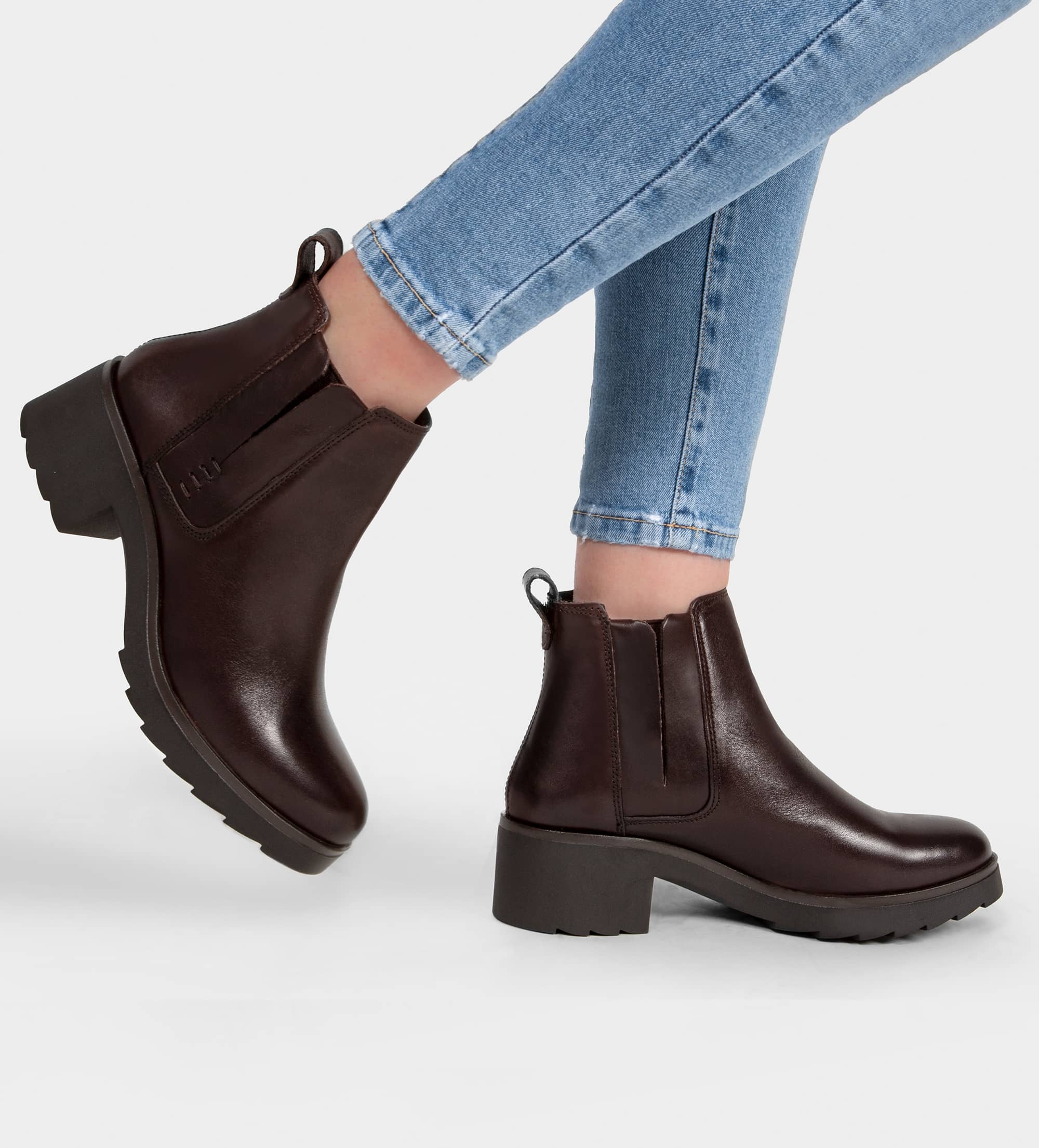 BOTÍN CHELSEA PIEL CAFÉ – - Main Image