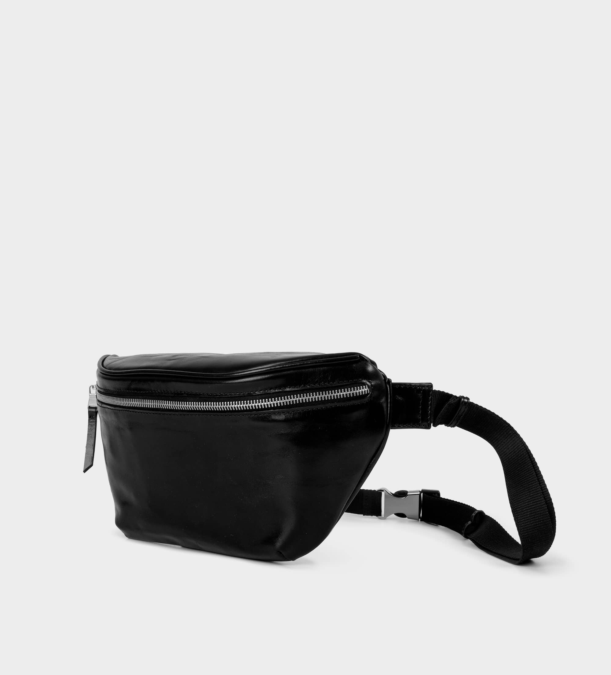 RIÑONERA PIEL NEGRO