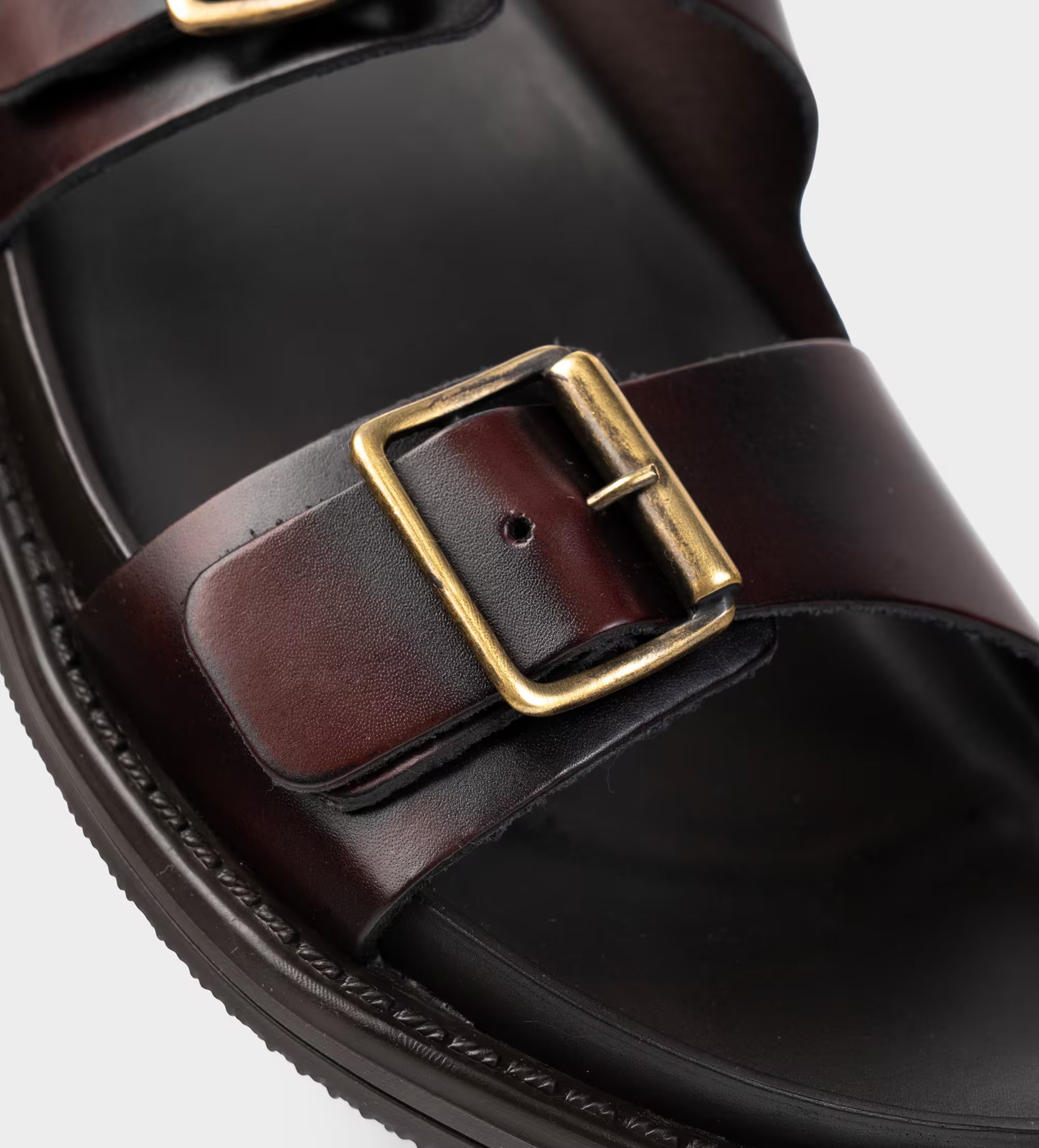 SANDALIA CASUAL DOBLE HEBILLA PIEL VINO