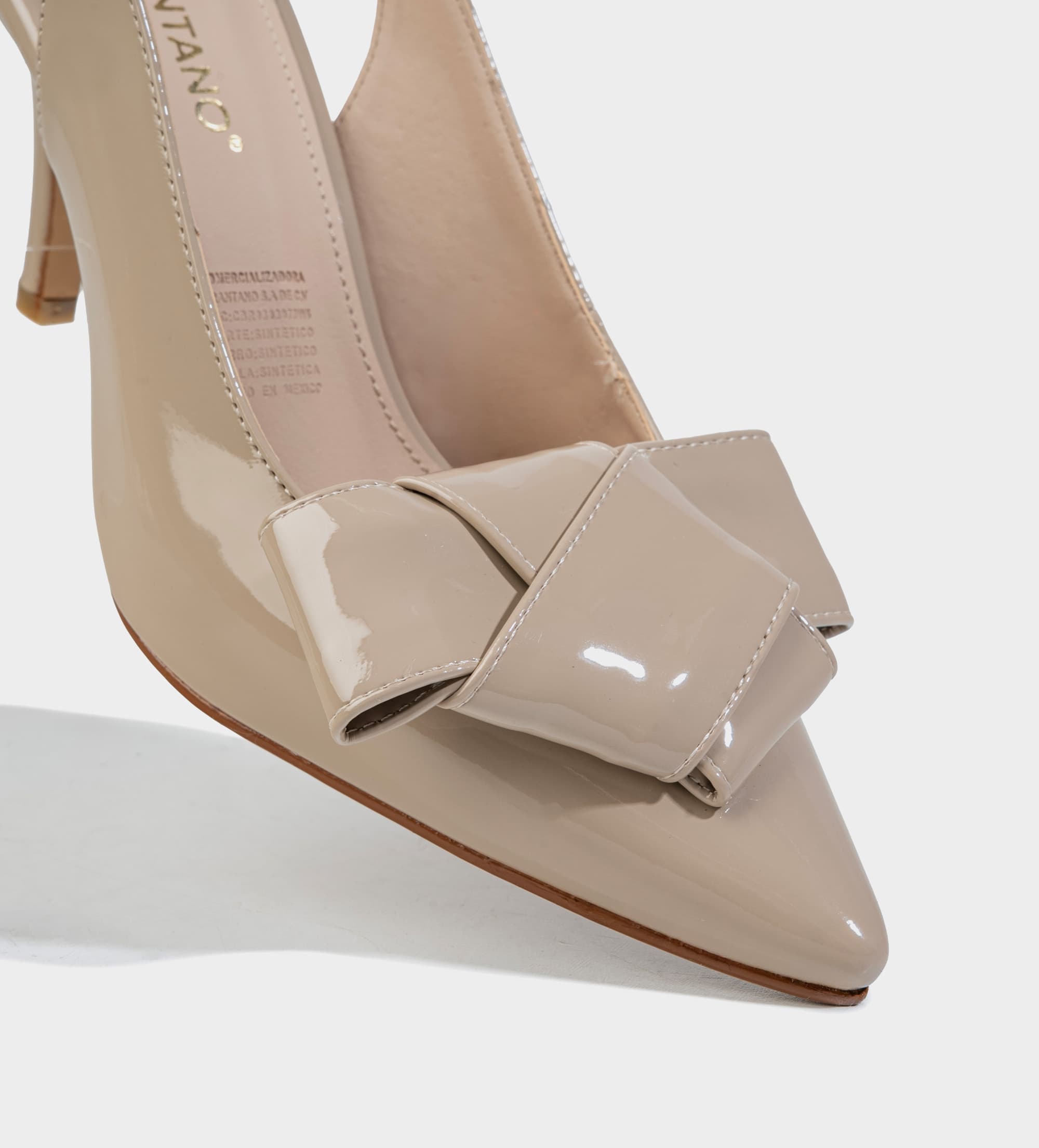 ZAPATILLA DESTALONADA MOÑO CHAROL NUDE