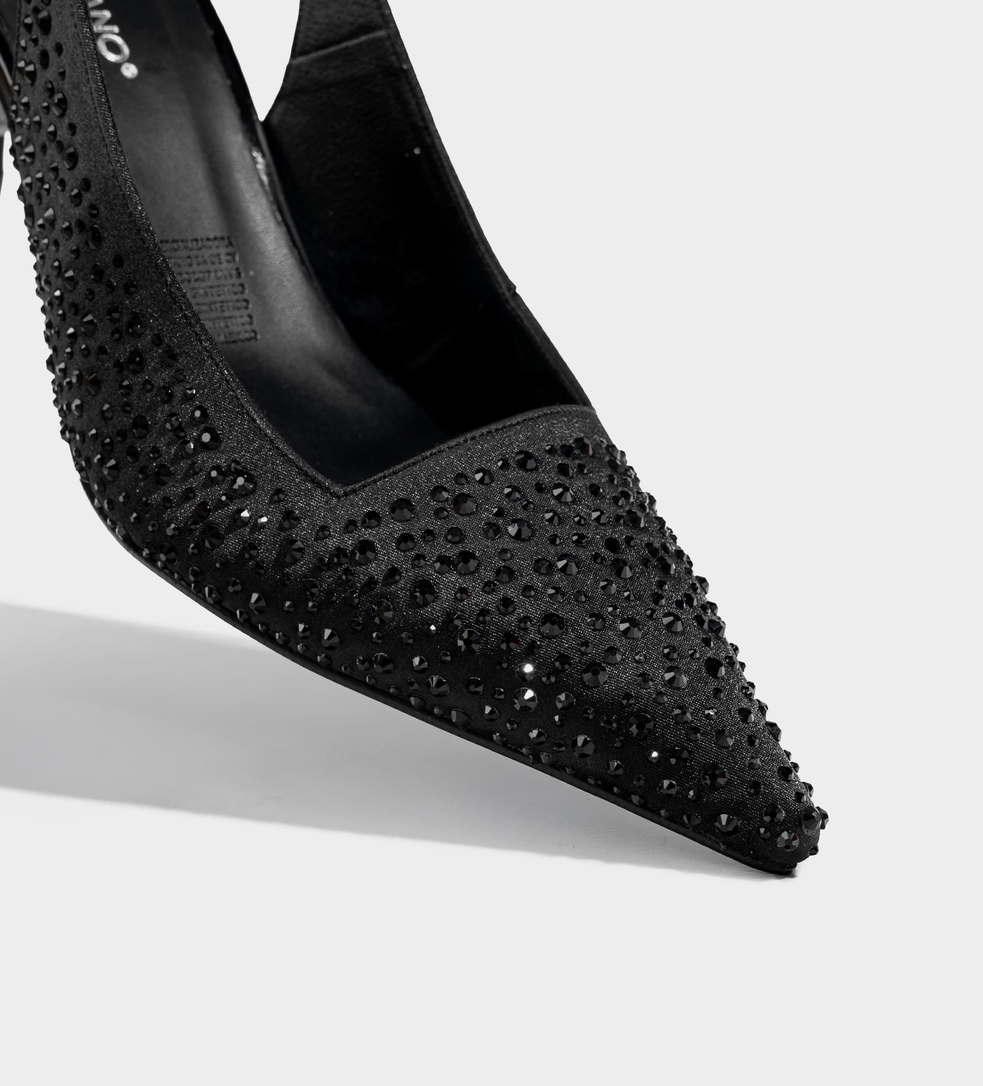 ZAPATILLA DESTALONADA TEXTIL NEGRO BRILLOS